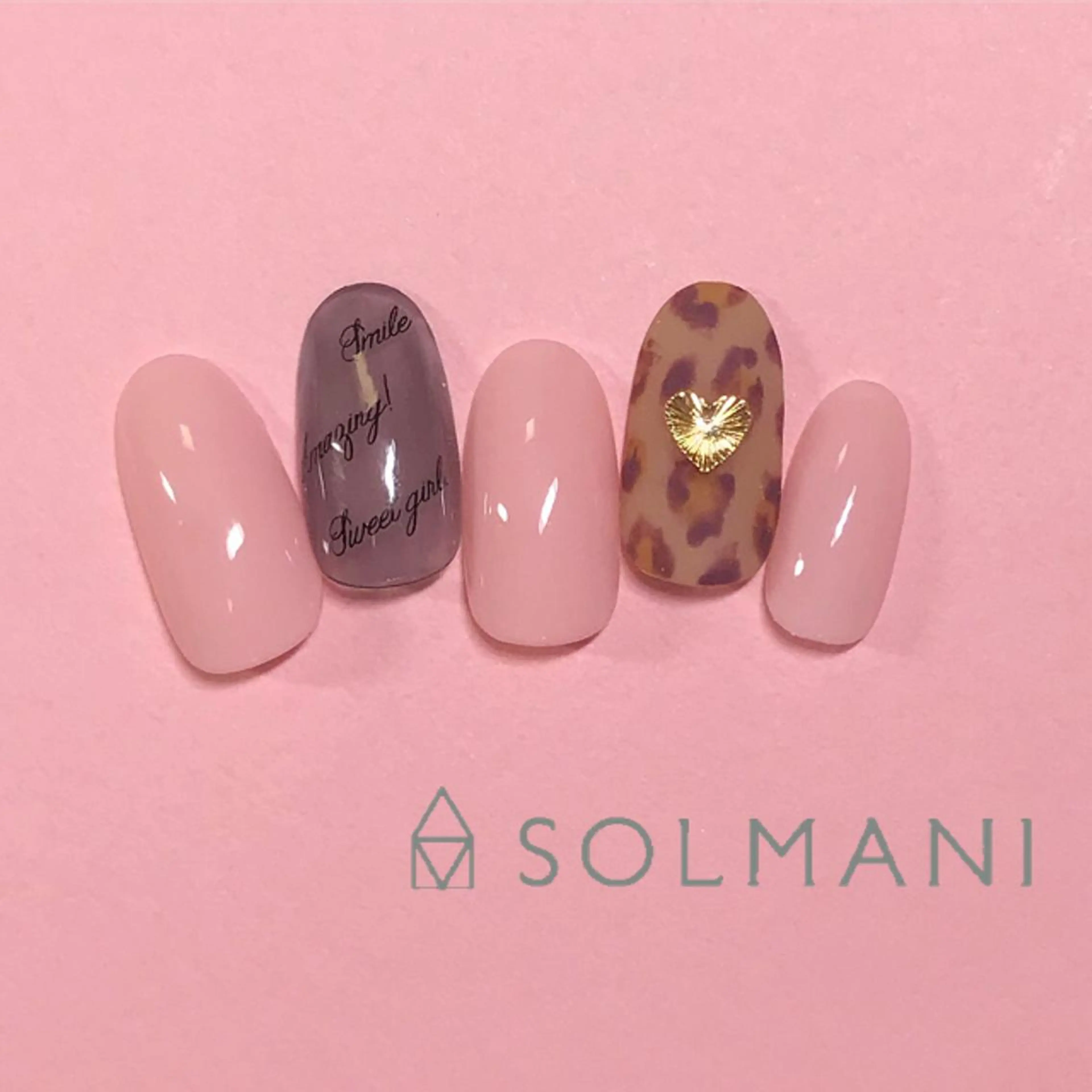 ネイル アニマル柄 SOLMANI 予約担当のネイルデザイン