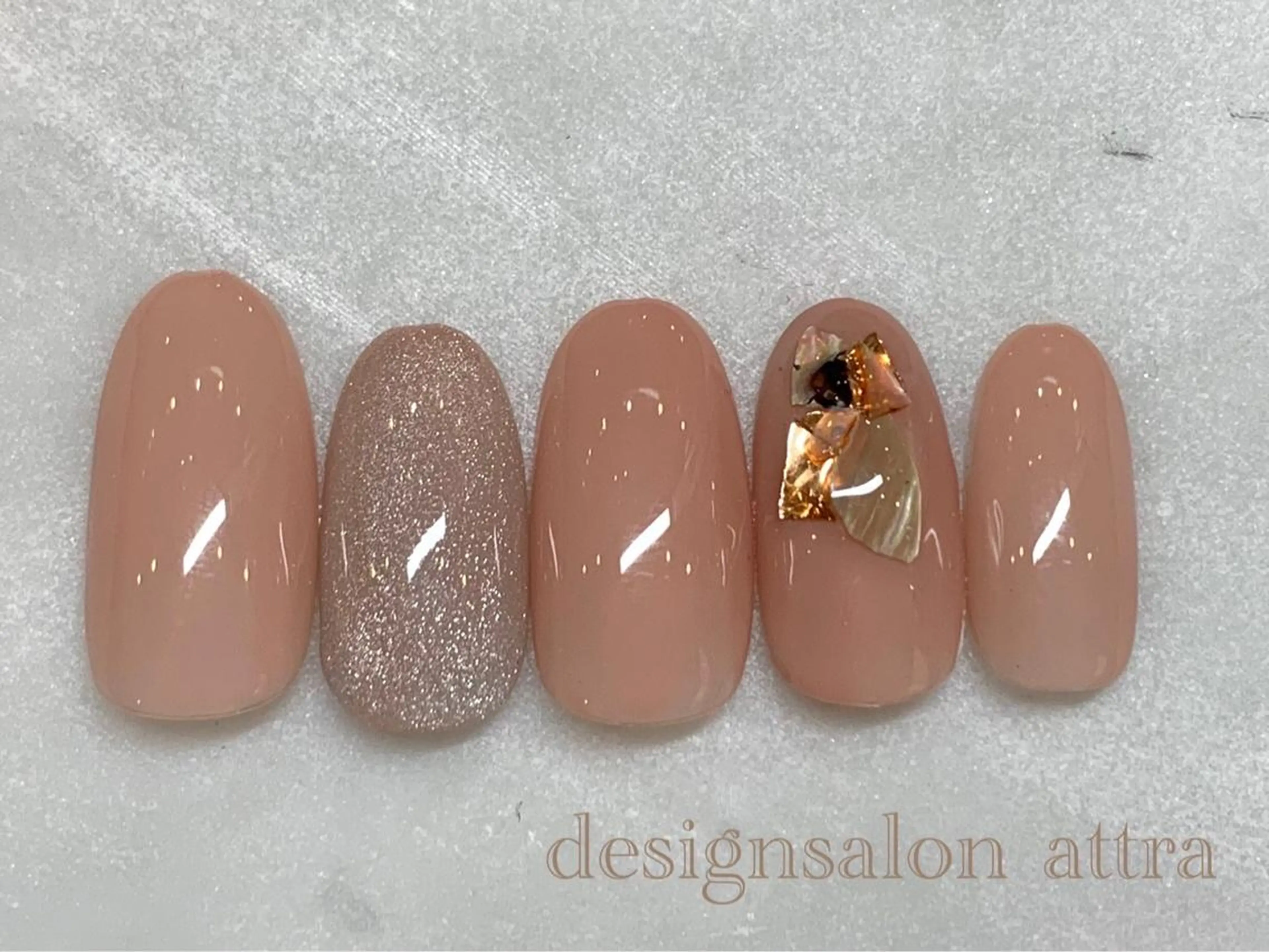 ネイル ハンドネイル デザインサロン attra 本八幡店のネイルデザイン