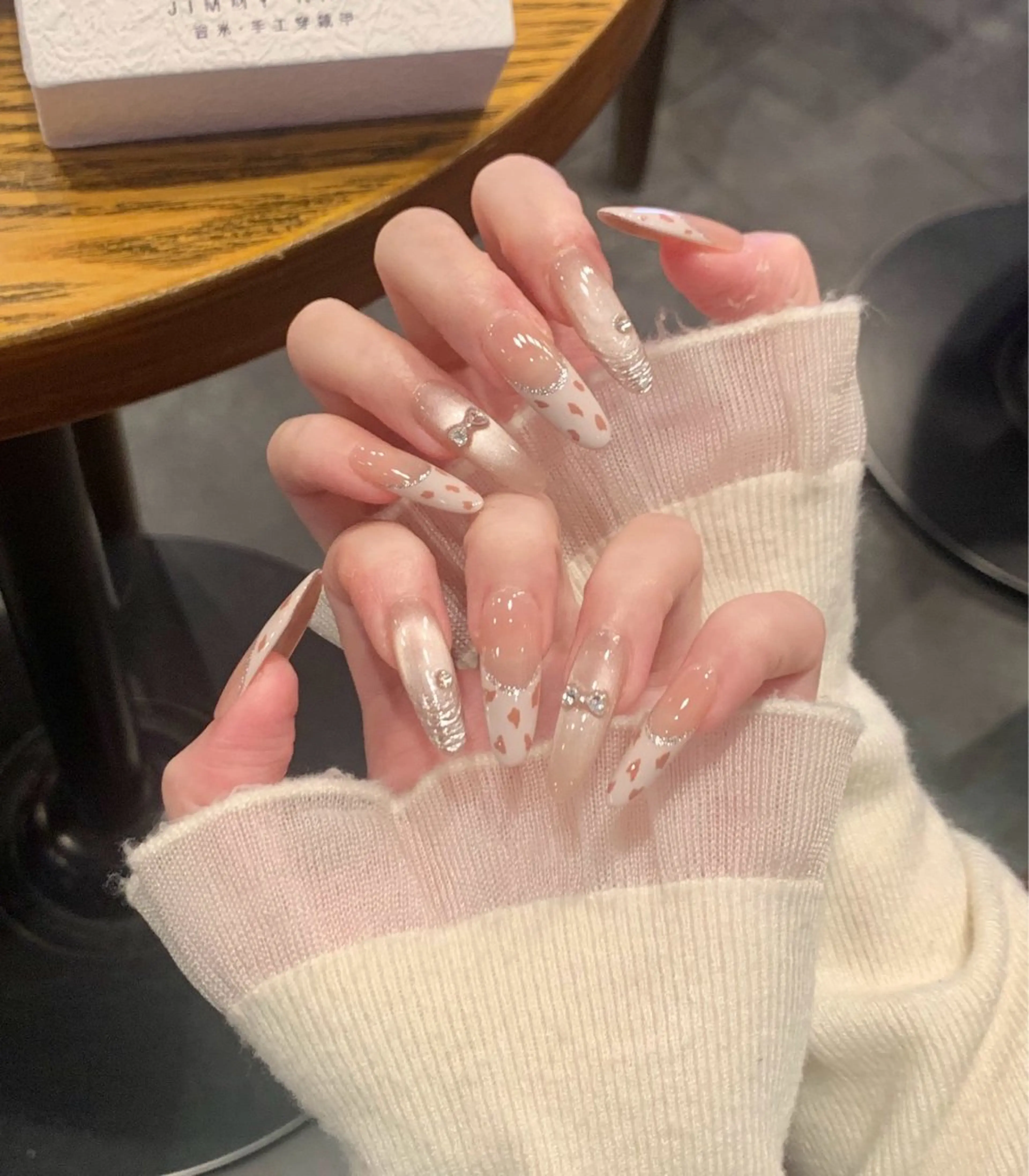 ネイル ETELUNA Nail 銀座店【パラジェル/フィルイン/チップスカルプ/マグネット/ニュアンス】所属・周 テイのネイルデザイン