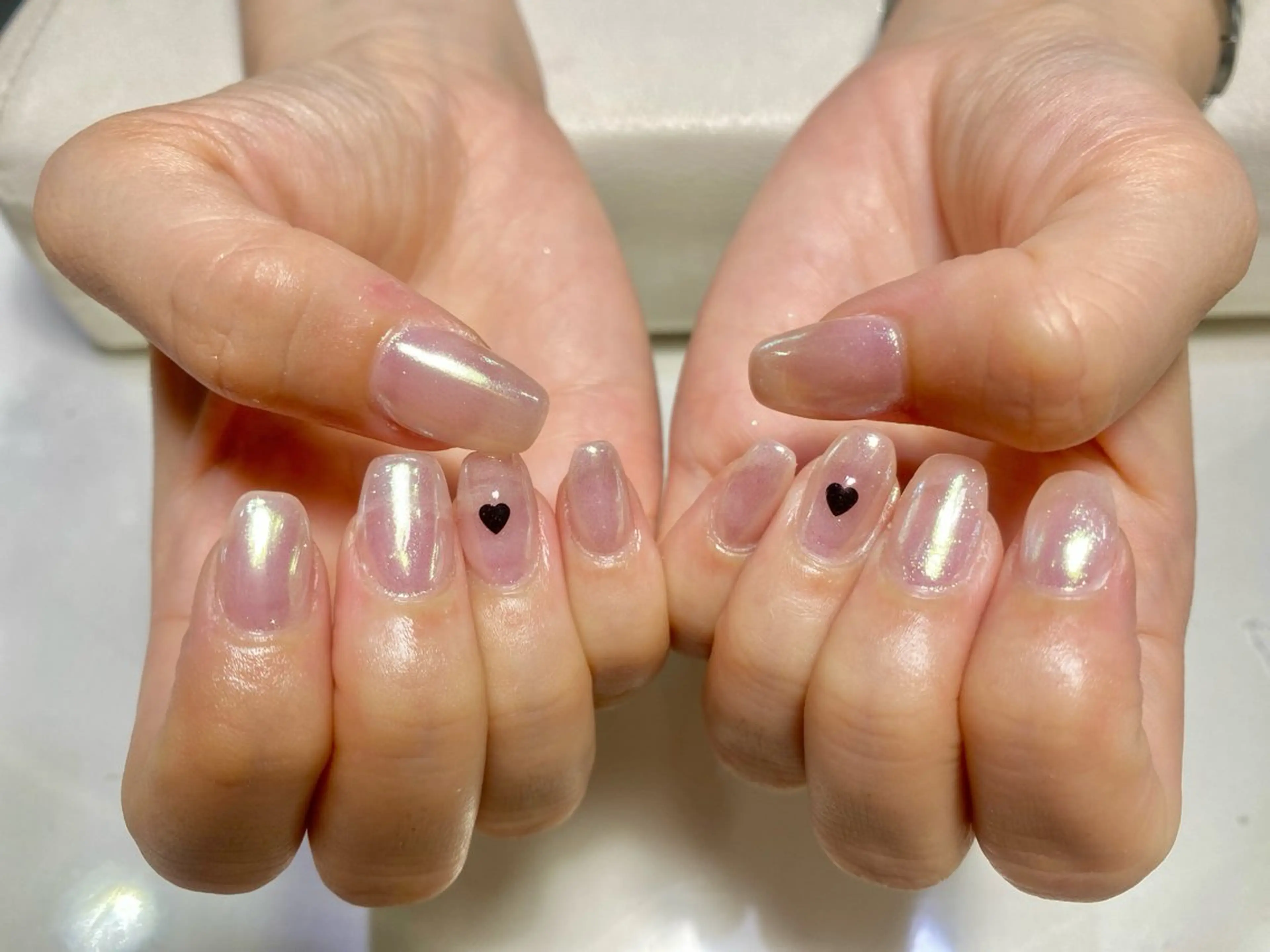 ネイル オーロラネイル ハート キラキラネイル マグネットネイル ピンク ハンドネイル tumake Yuiのネイルデザイン