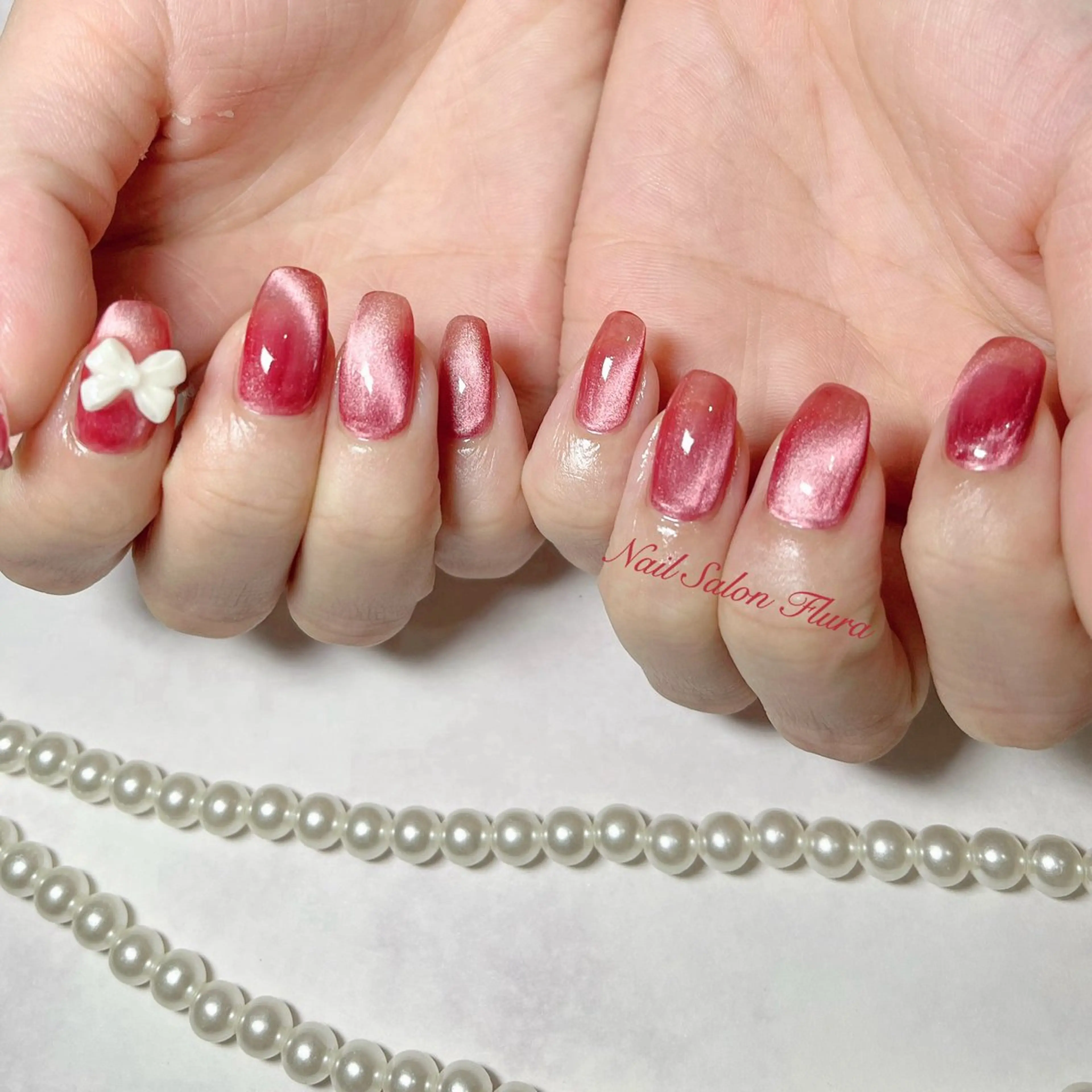 ネイル マグネットネイル リボン ハンドネイル NAILSALON Flura所属・NailSalon Fluraのネイルデザイン