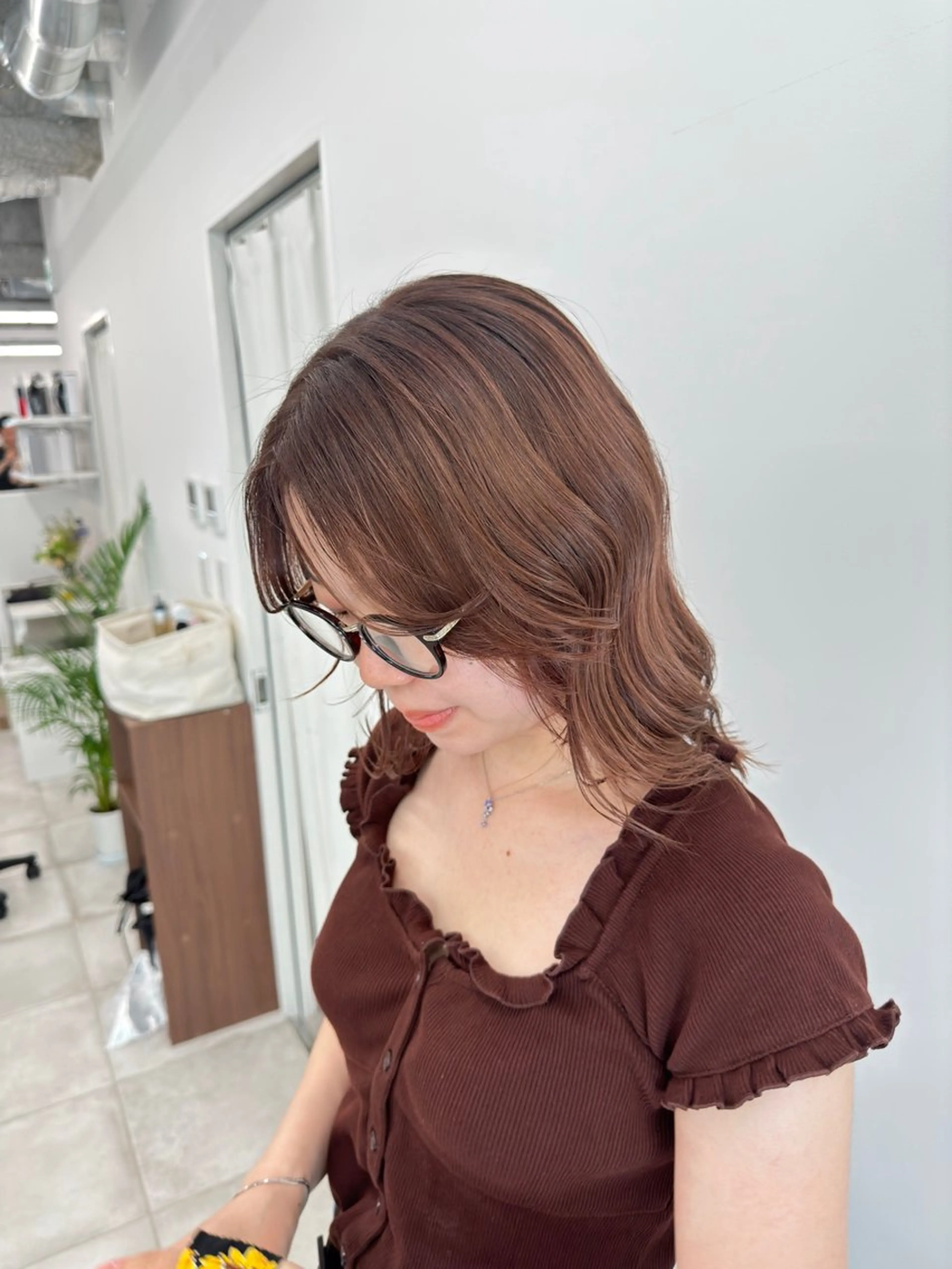 ミディアム カット ヘアカラー トリートメント ブリーチなし/レイヤ ー特化🌈Tommyのヘアスタイル