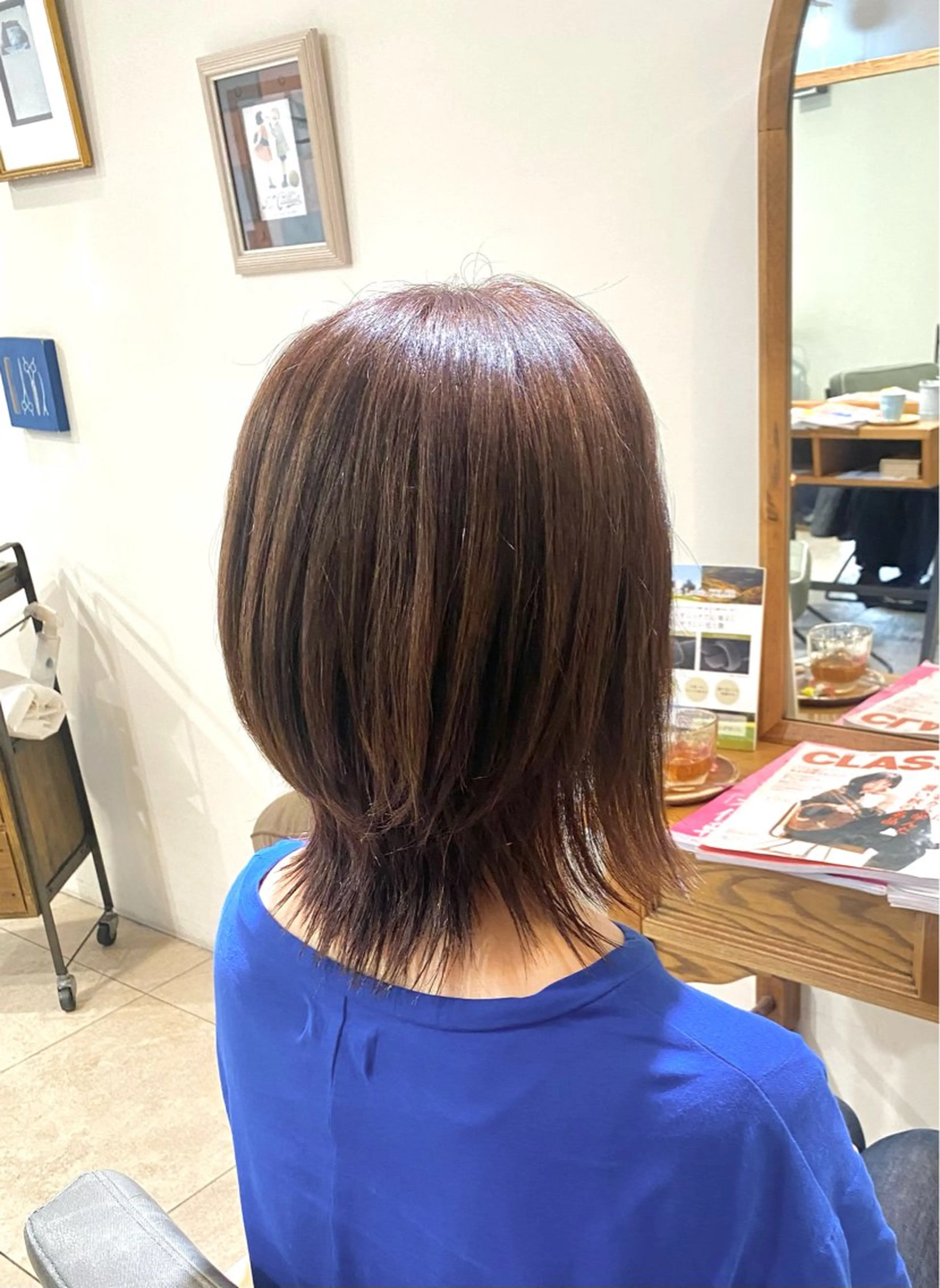 ミディアム くびれヘア レイヤーカット ウルフカット ウルフレイヤー カット ヘアカラー LiC えりのヘアスタイル