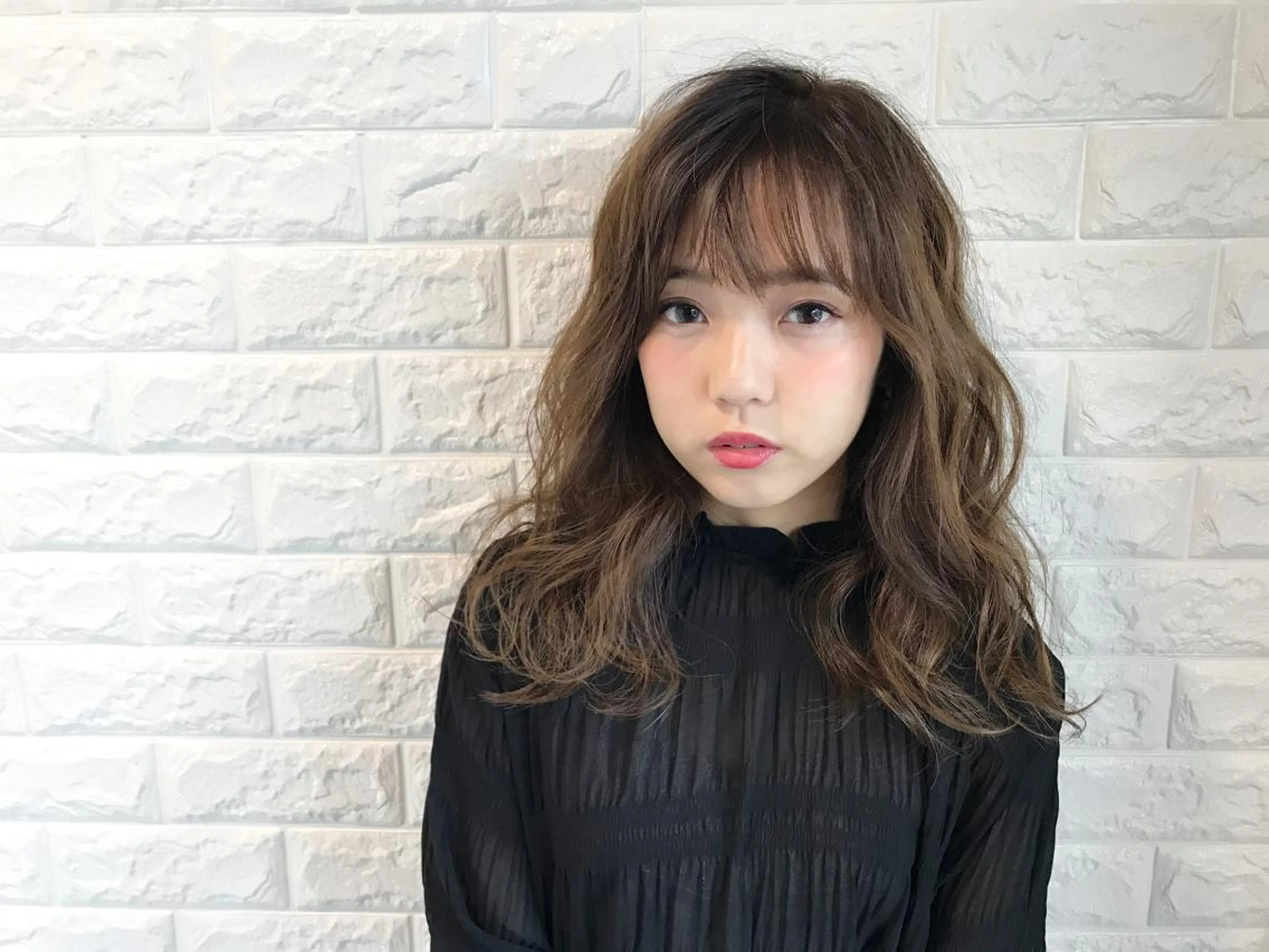 セミロング カラー アッシュ ベージュカラー ブリーチ イルミナカラー ブリーチなしカラー 縮毛矯正/ 髪質改善 /ショート　圍　崇行のヘアスタイル