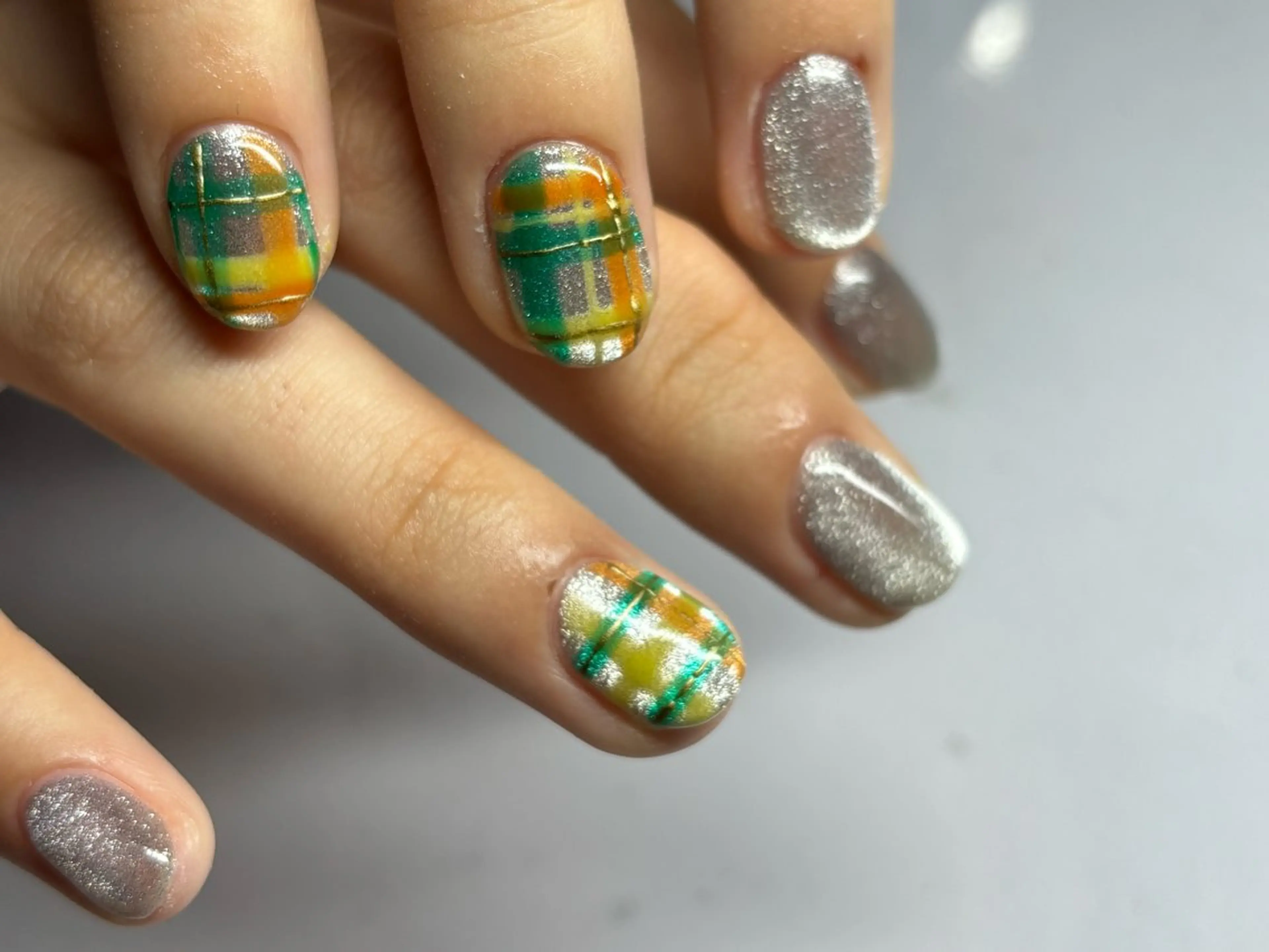 ネイル ワンカラーネイル NICO nail中野所属・辻 果楠のネイルデザイン