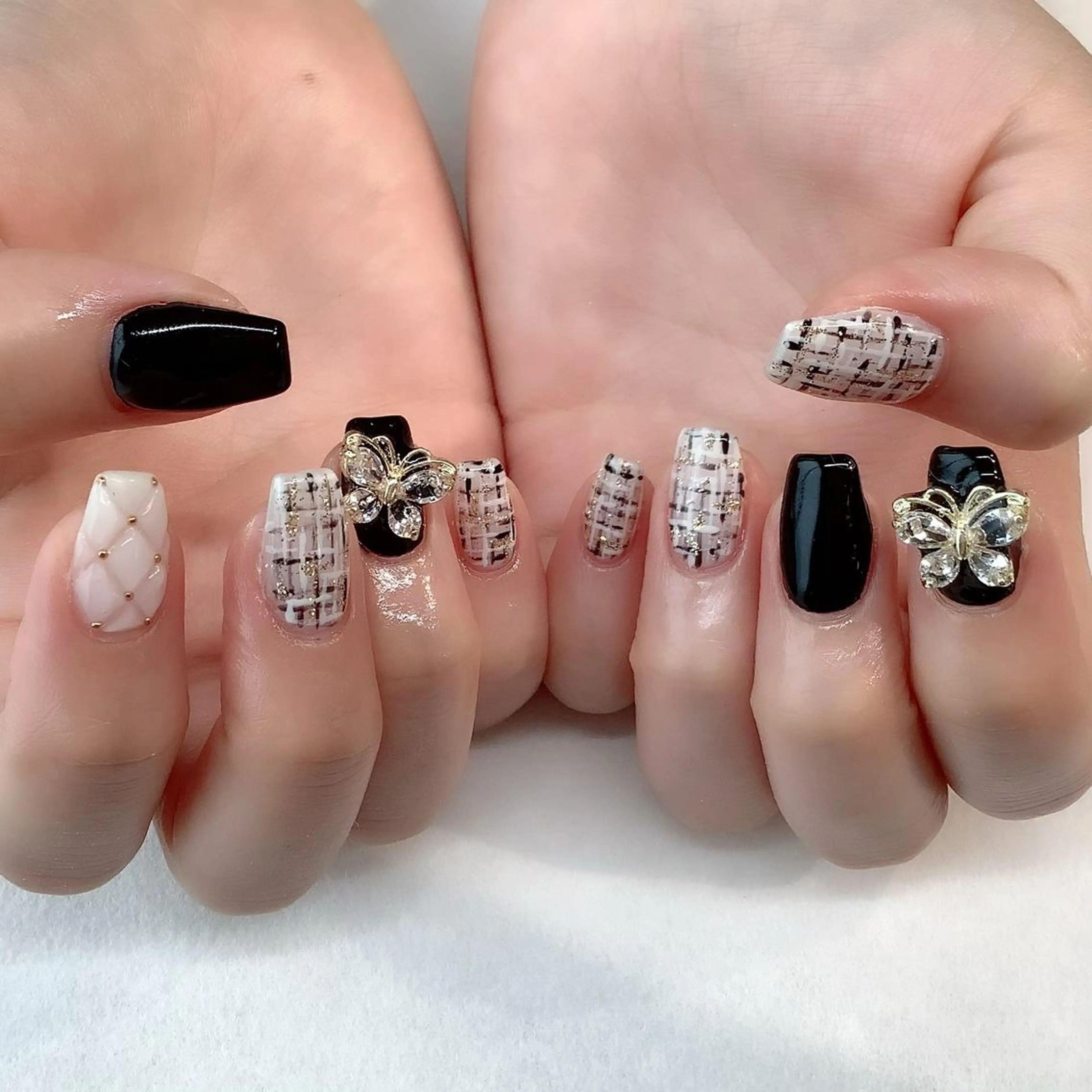 ネイル ハンドネイル 💎🐰 saki. m 🐰💎のネイルデザイン