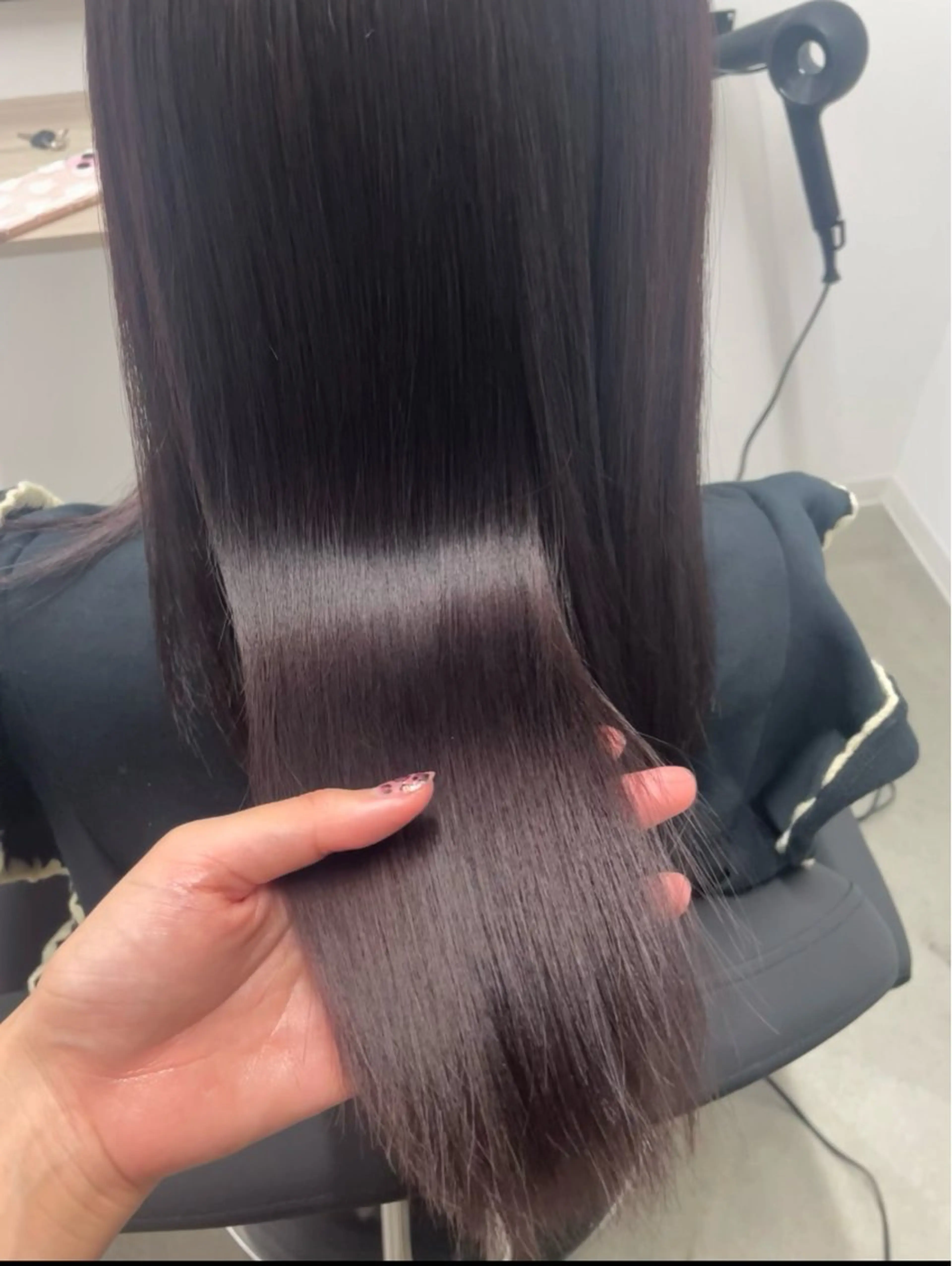 ロング カラー 菅野 萌愛のヘアスタイル