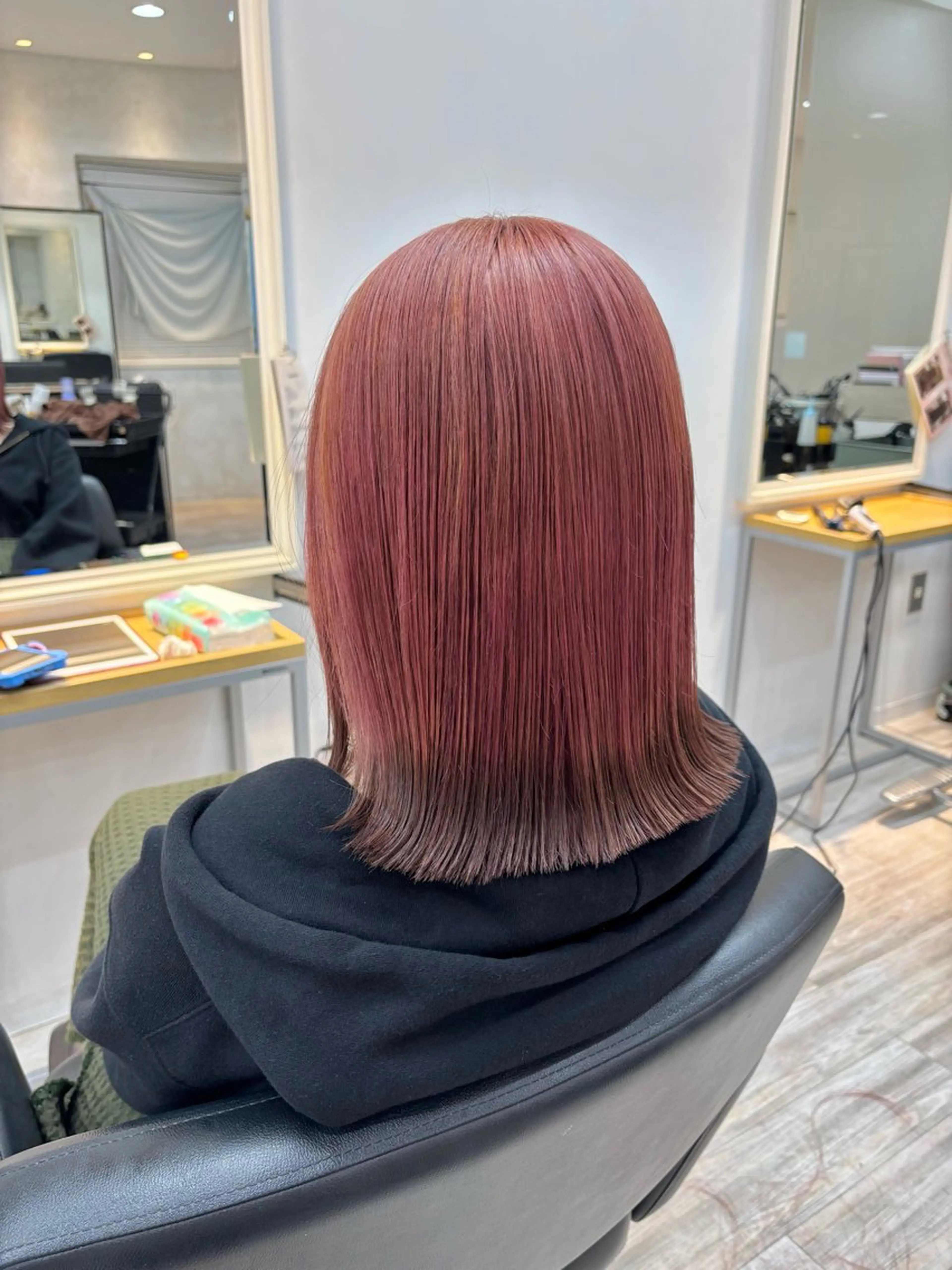 ミディアム カラー くさかみさき🌼暖色 /耳つぼ/オタク🌼のヘアスタイル