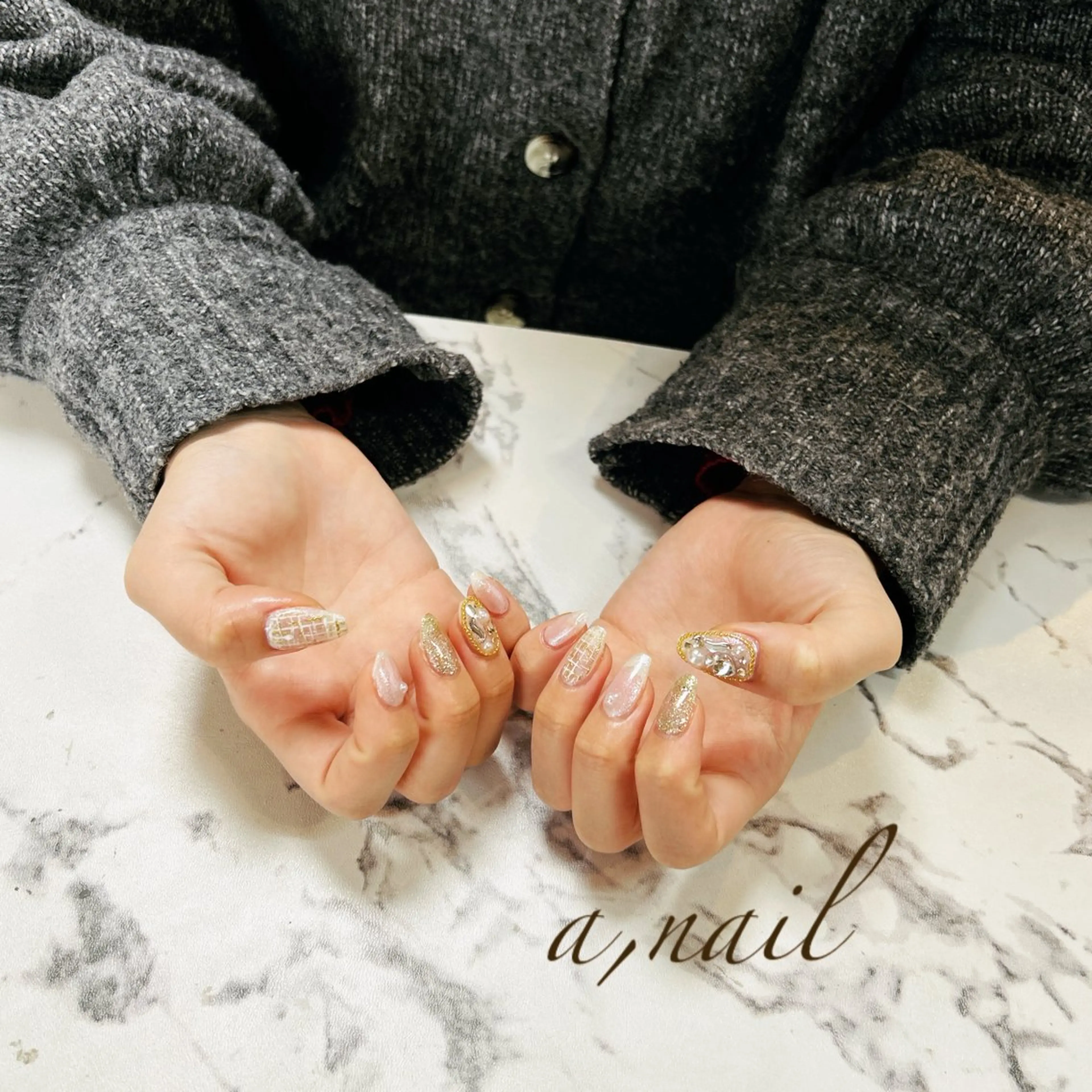 ネイル フラッシュネイル ジェルネイル キラキラネイル パラジェル ツイードネイル ハンドネイル ネイルサロン エーネイルのネイルデザイン