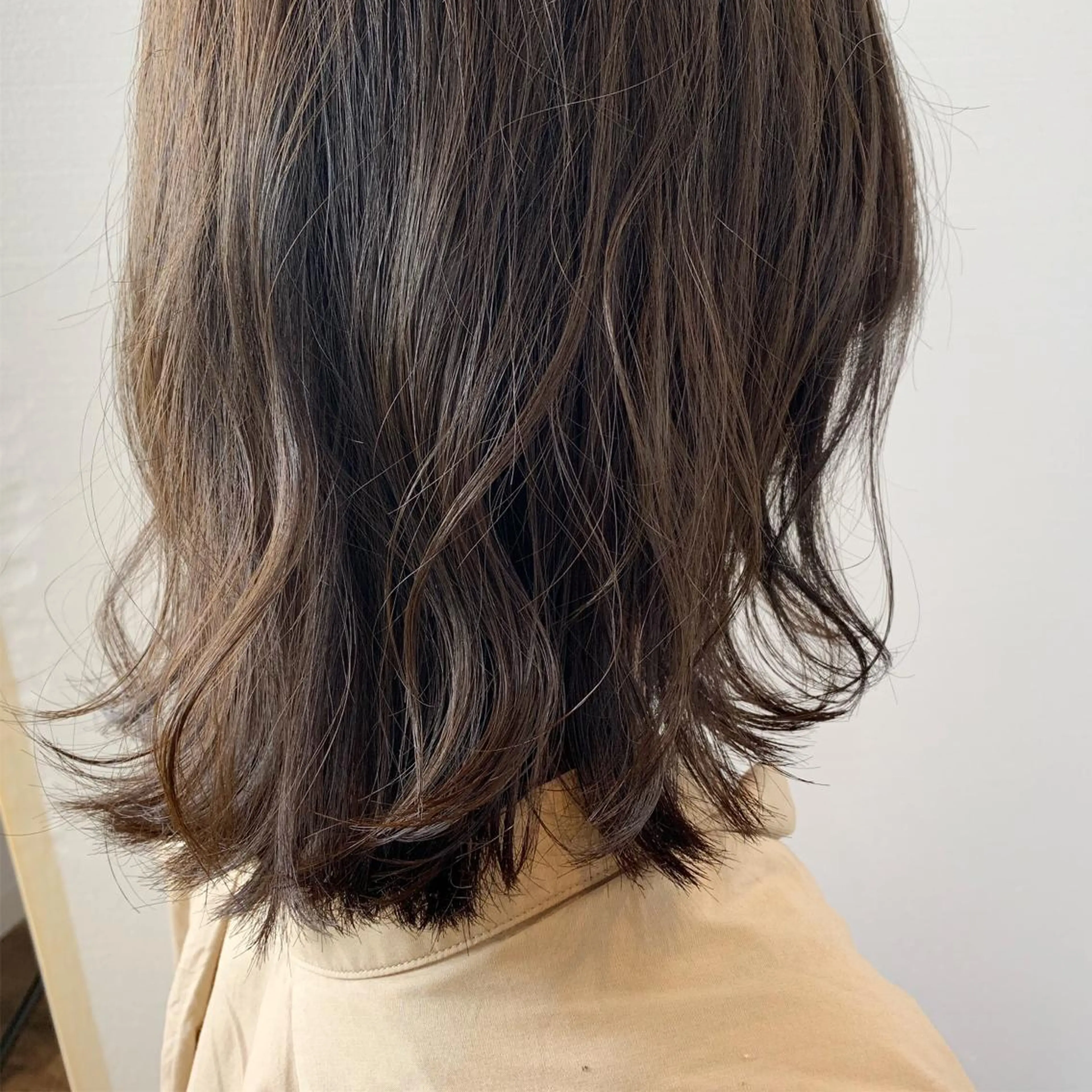 ミディアム カラー カット ヘアカラー トリートメント 【Uneユヌ】菊地 春那のヘアスタイル