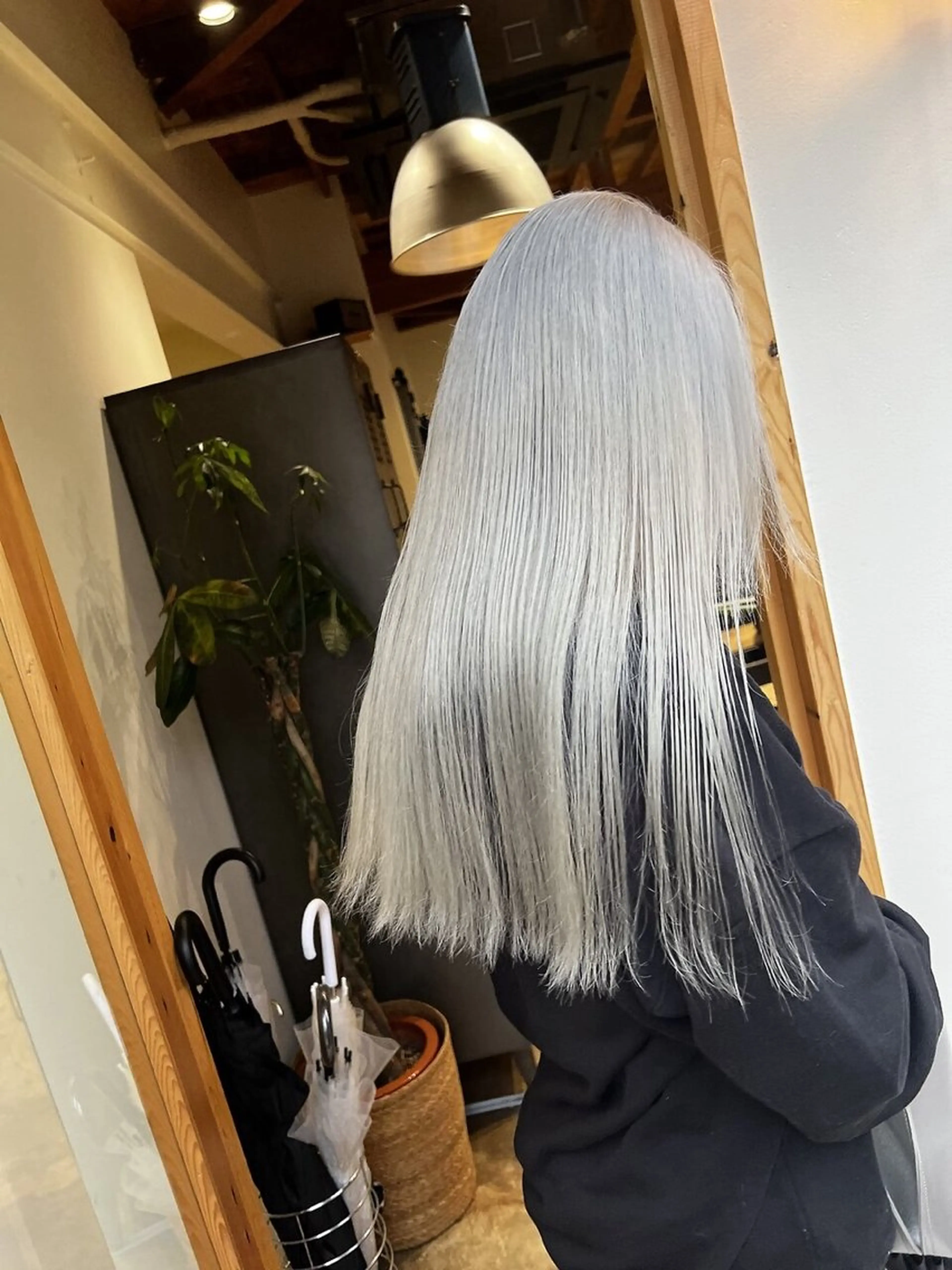 カラー MEGU💓艶髪 レイヤー💓韓国風のヘアスタイル