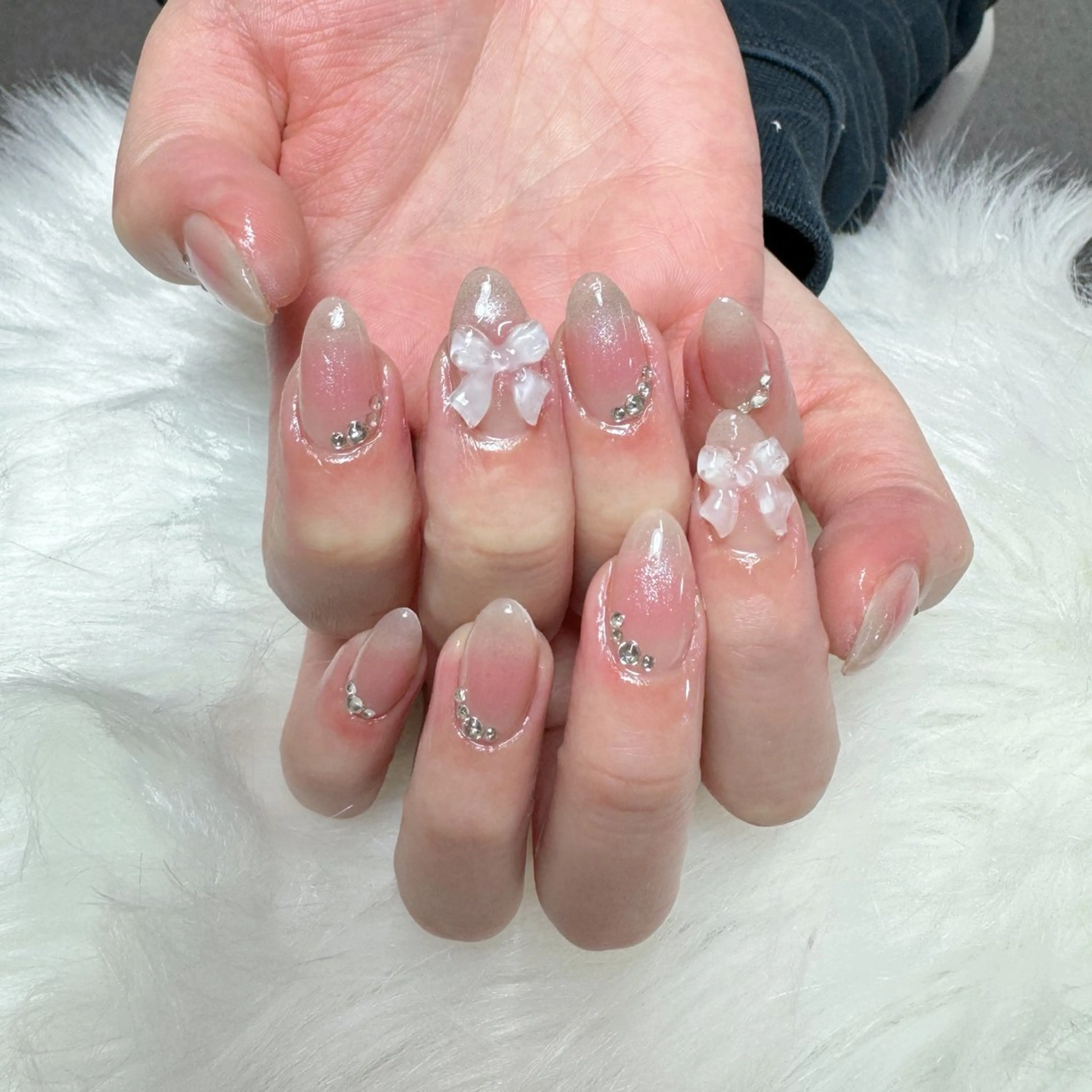 ネイル ハンドネイル 🎀nana🫧 ワンホンネイル🎀のネイルデザイン