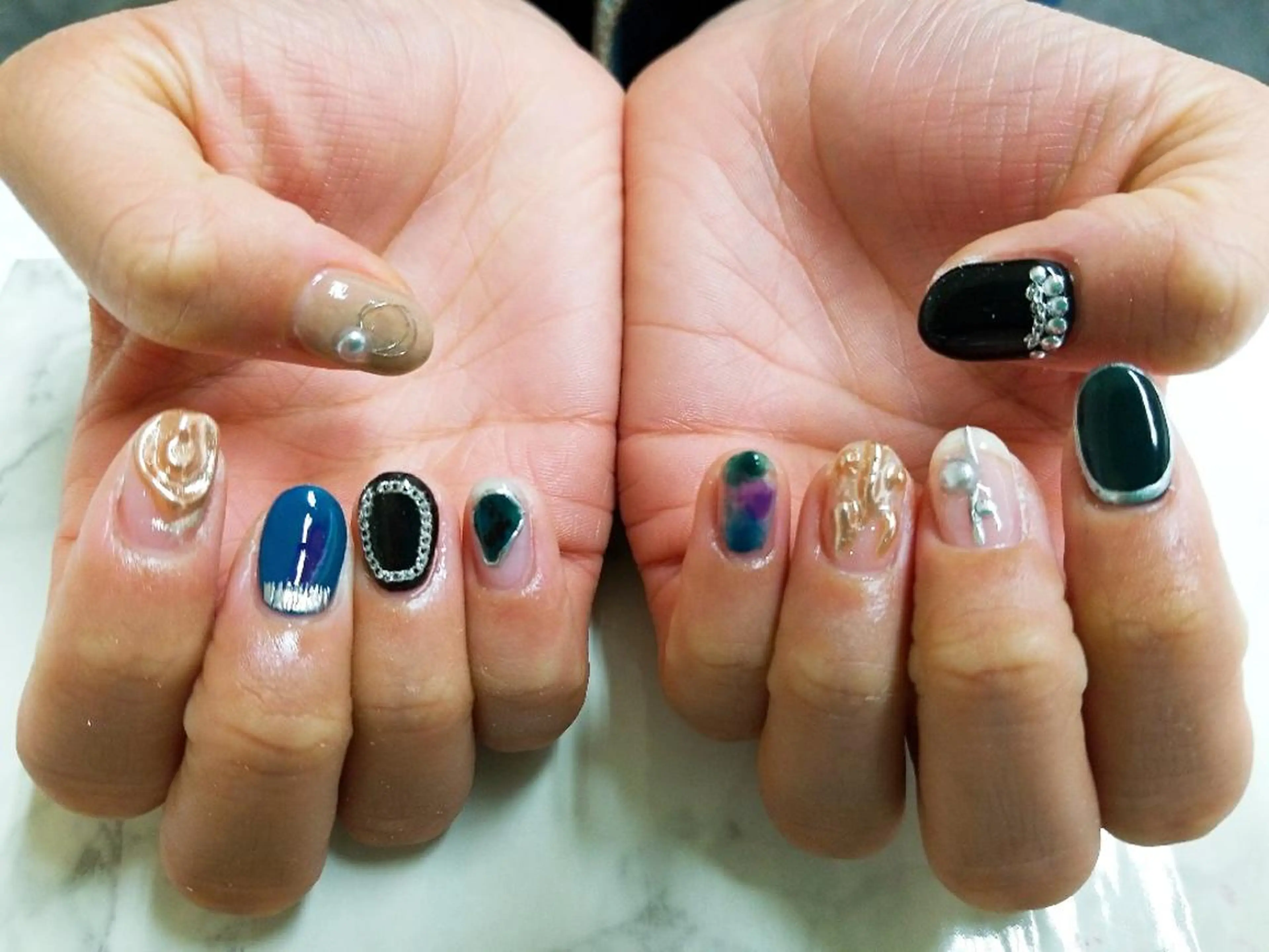 ネイル 河野ちえ (雑誌掲載サロン)のネイルデザイン