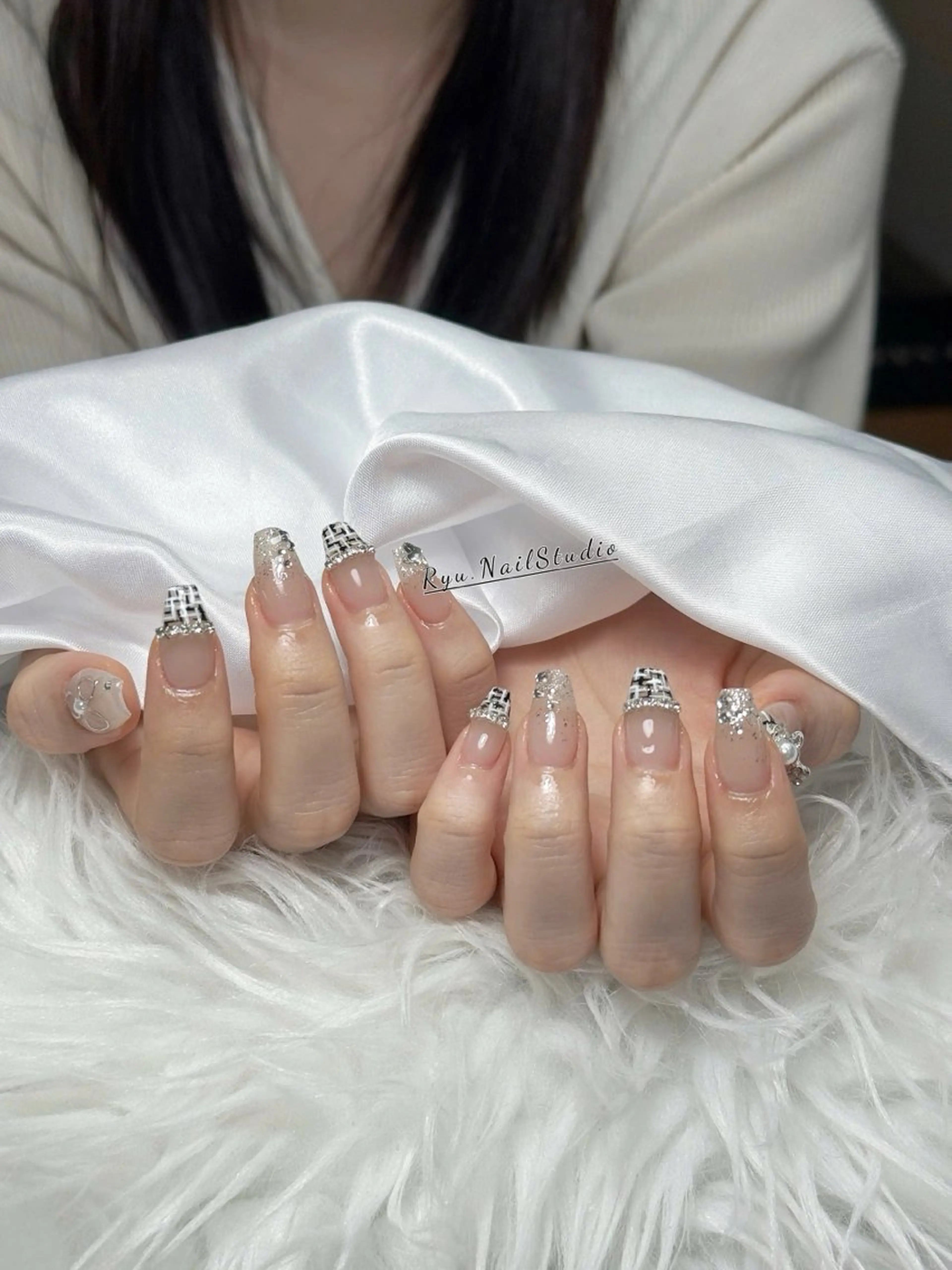 ネイル アートネイル ジェルネイル マグネットネイル ニュアンスネイル シンプルネイル ハンドネイル Ryunail所属・Ryu Nail NekoChanのネイルデザイン