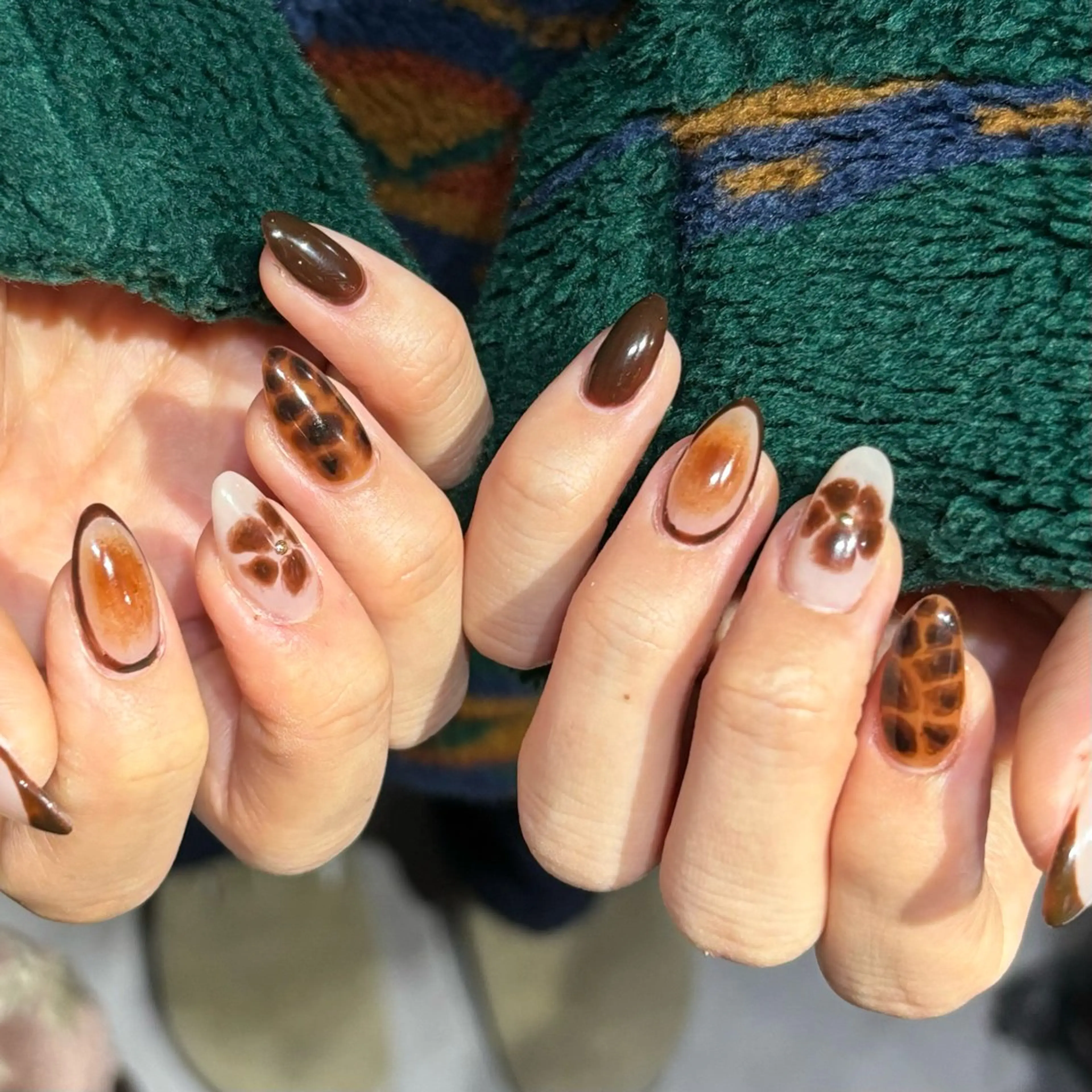 ネイル ハンドネイル 🪐富島彩夏 /海外nail🪐のネイルデザイン