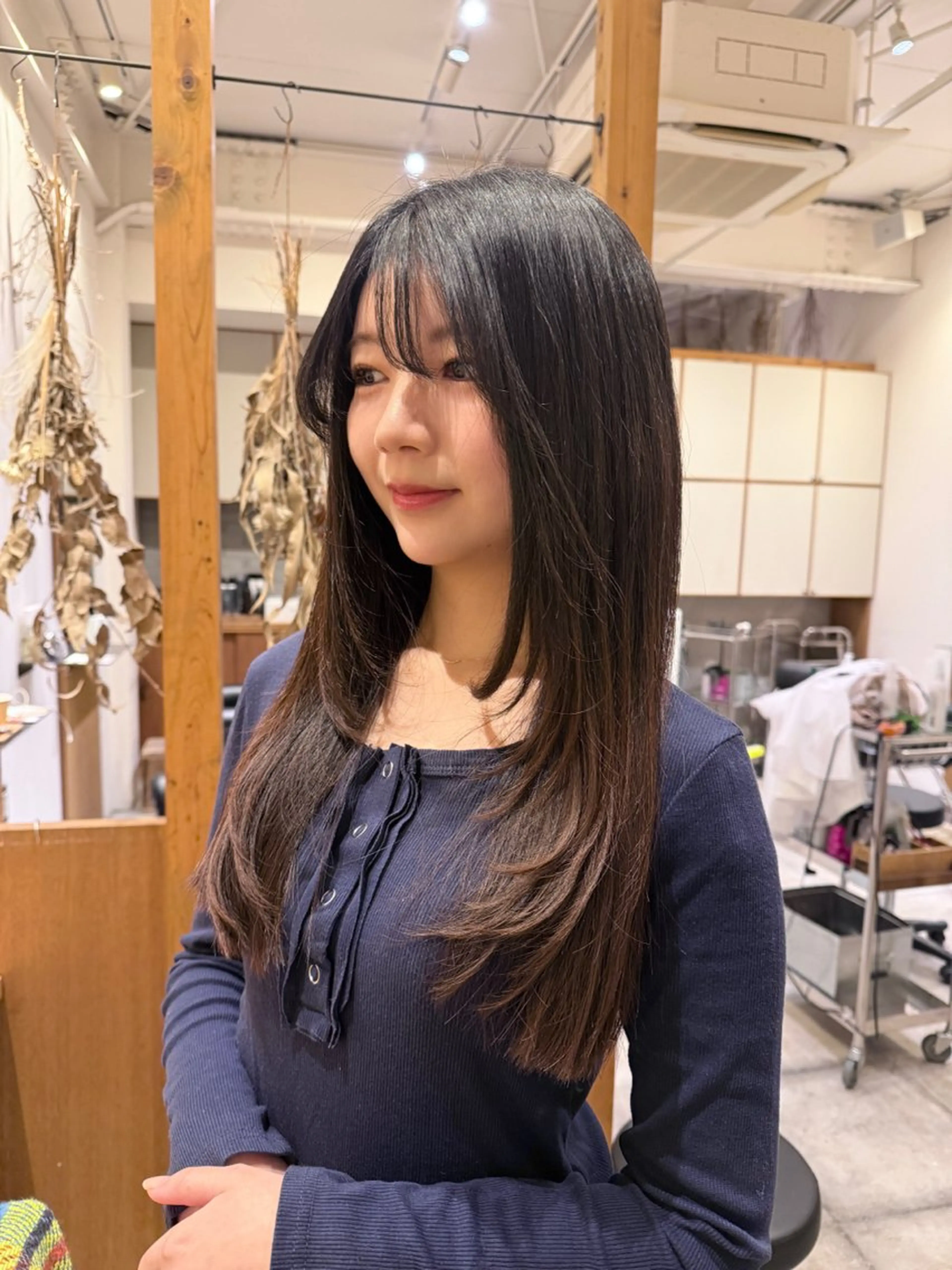 ロング パーマ カット 縮毛矯正 🤍江坂 ハヤシアヤナ🤍のヘアスタイル