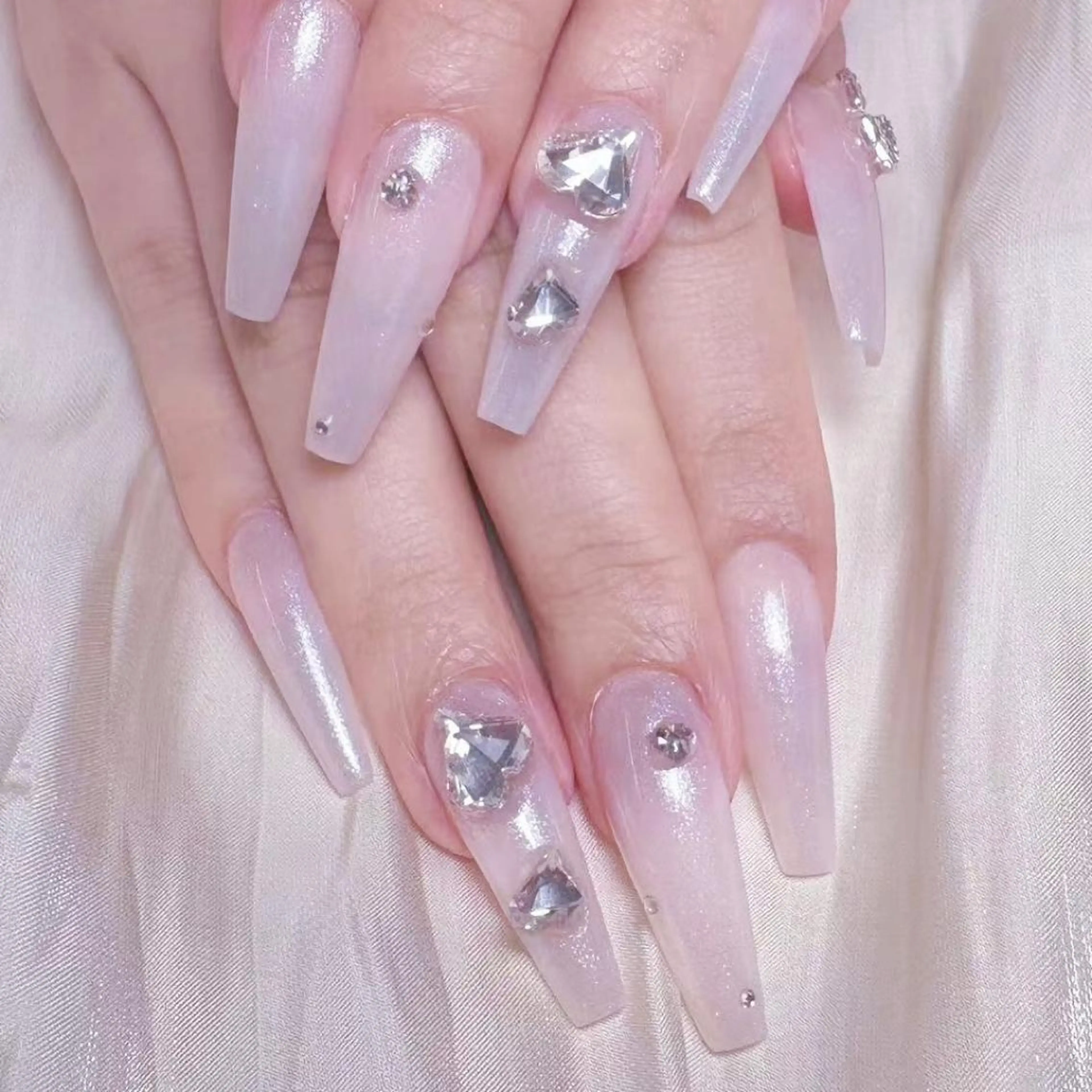 ネイル queens nailsalonのネイルデザイン