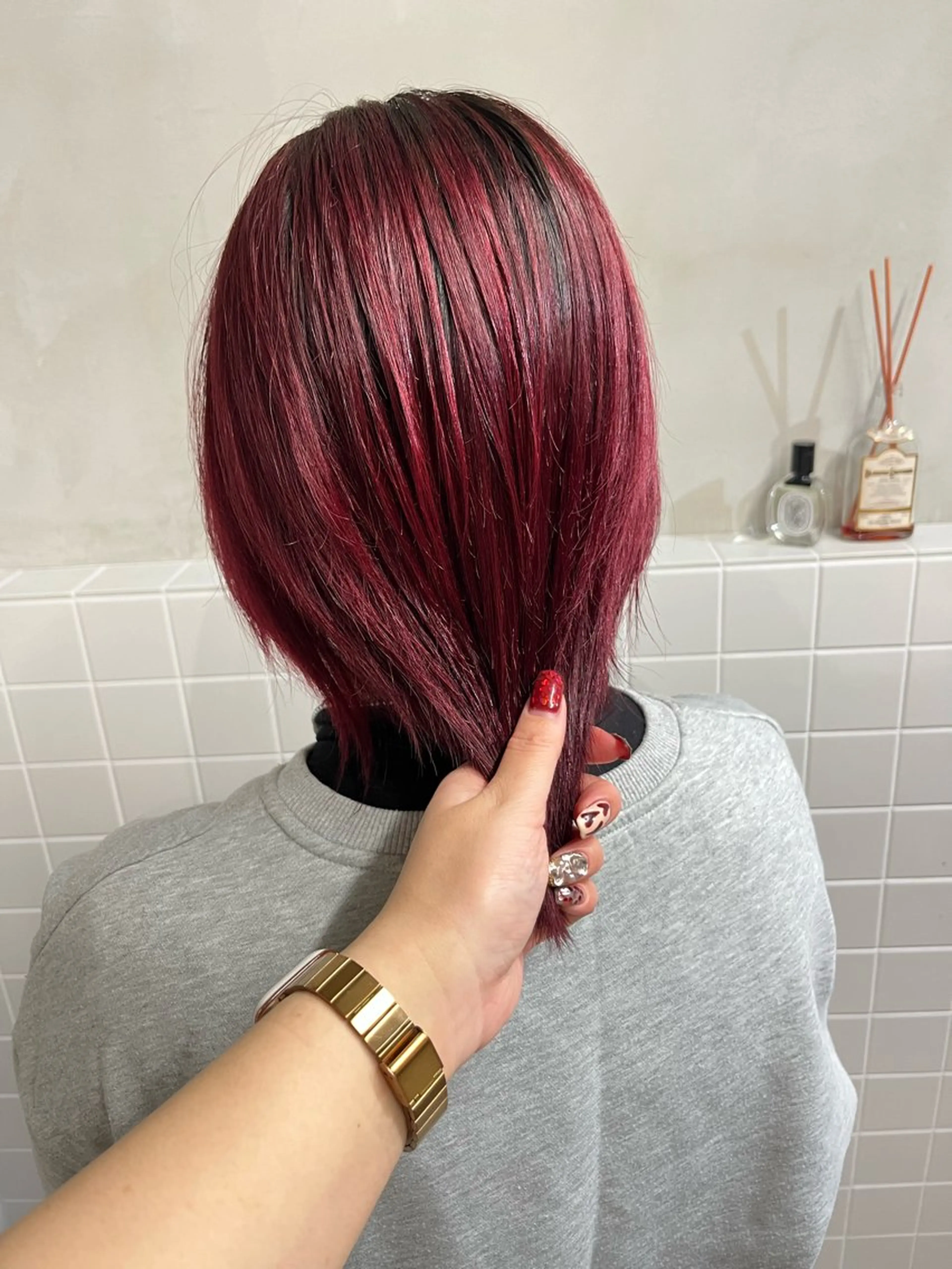 ミディアム カラー anon Loemのヘアスタイル