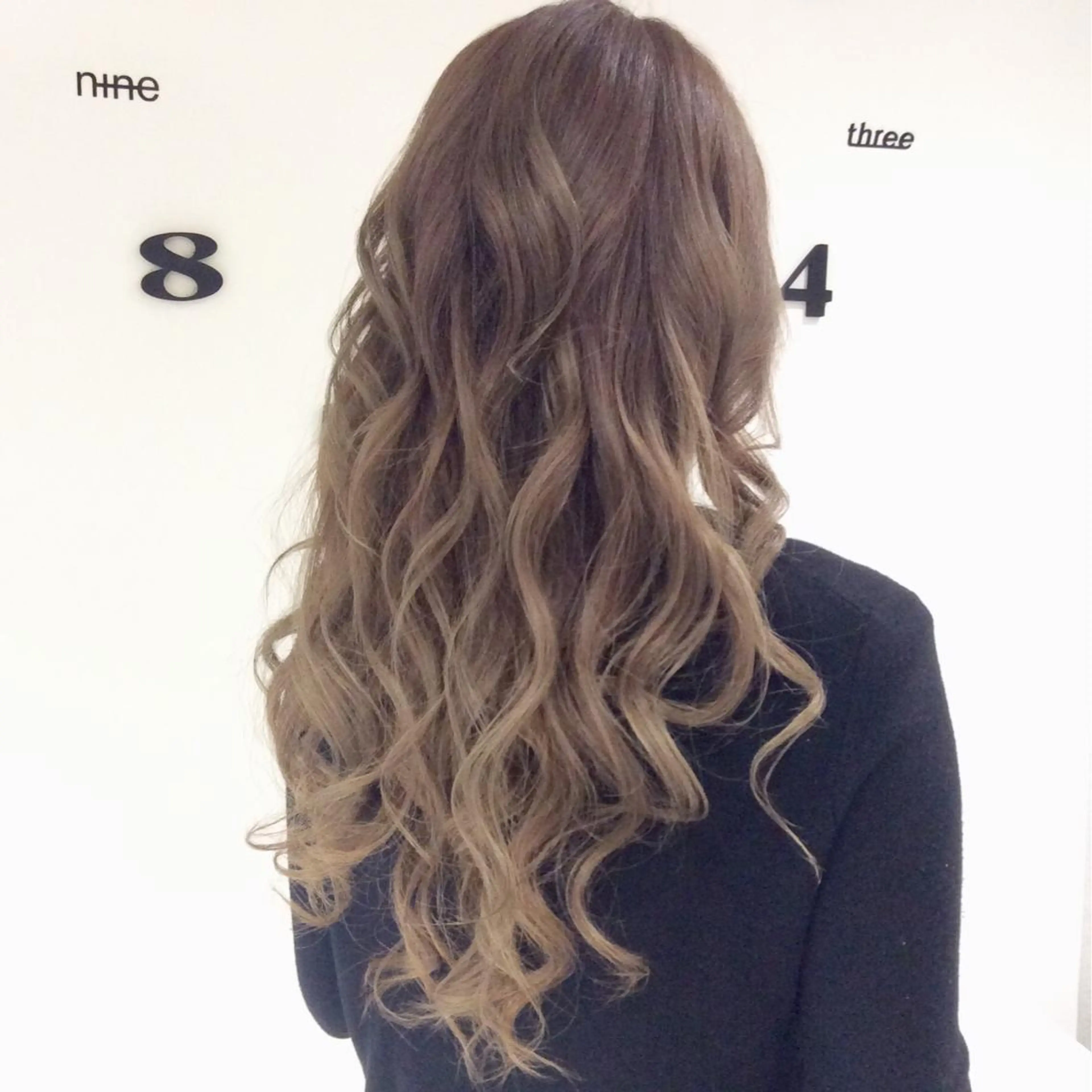 ロング カラー 中林 由佳のヘアスタイル