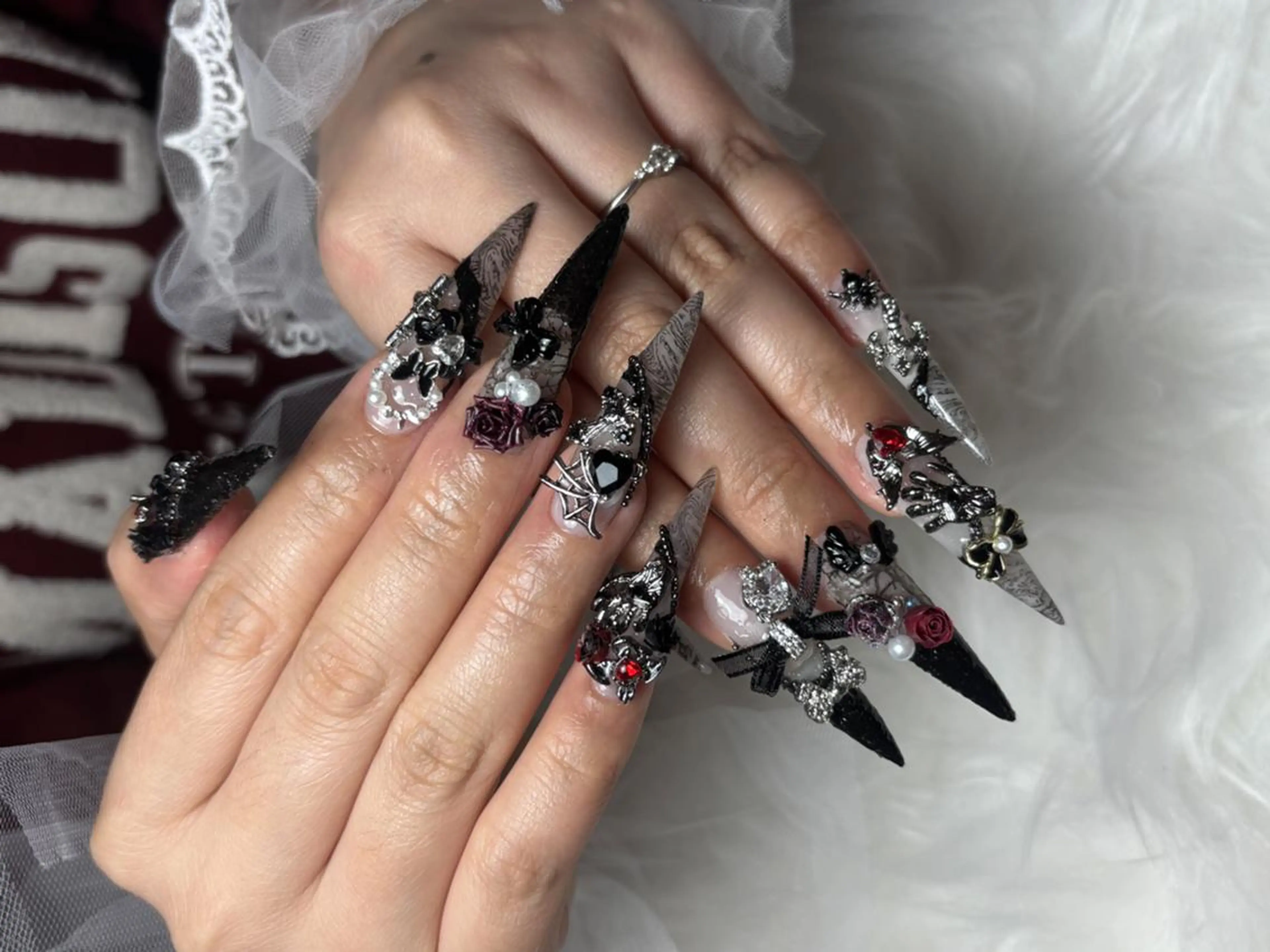 ネイル 長さ出し グラデーション 卒業式 キラキラネイル マグネットネイル Xuka Belle Nailのネイルデザイン