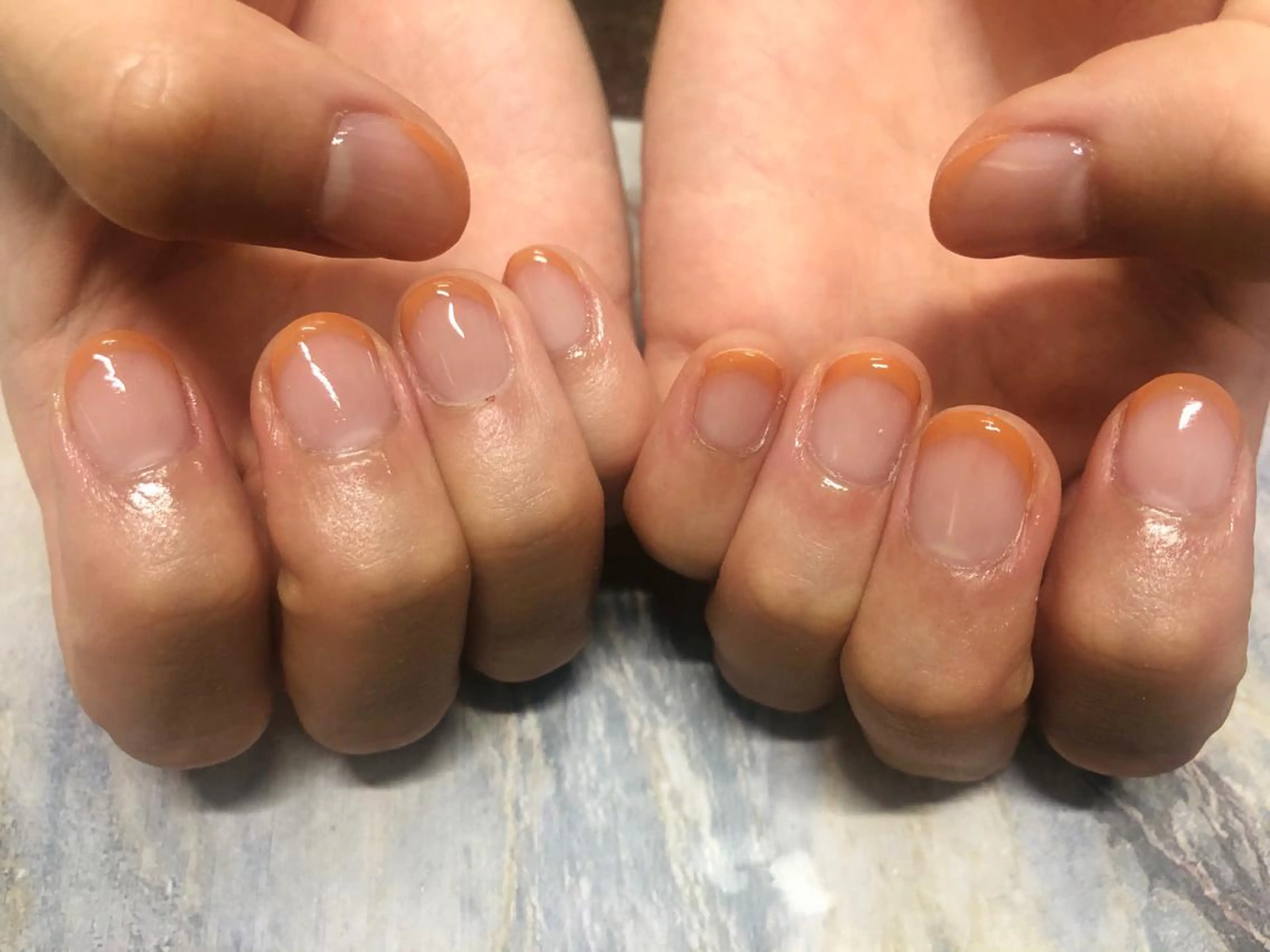 ネイル フレンチネイル オレンジ Mogu nail 二子玉川のネイルデザイン