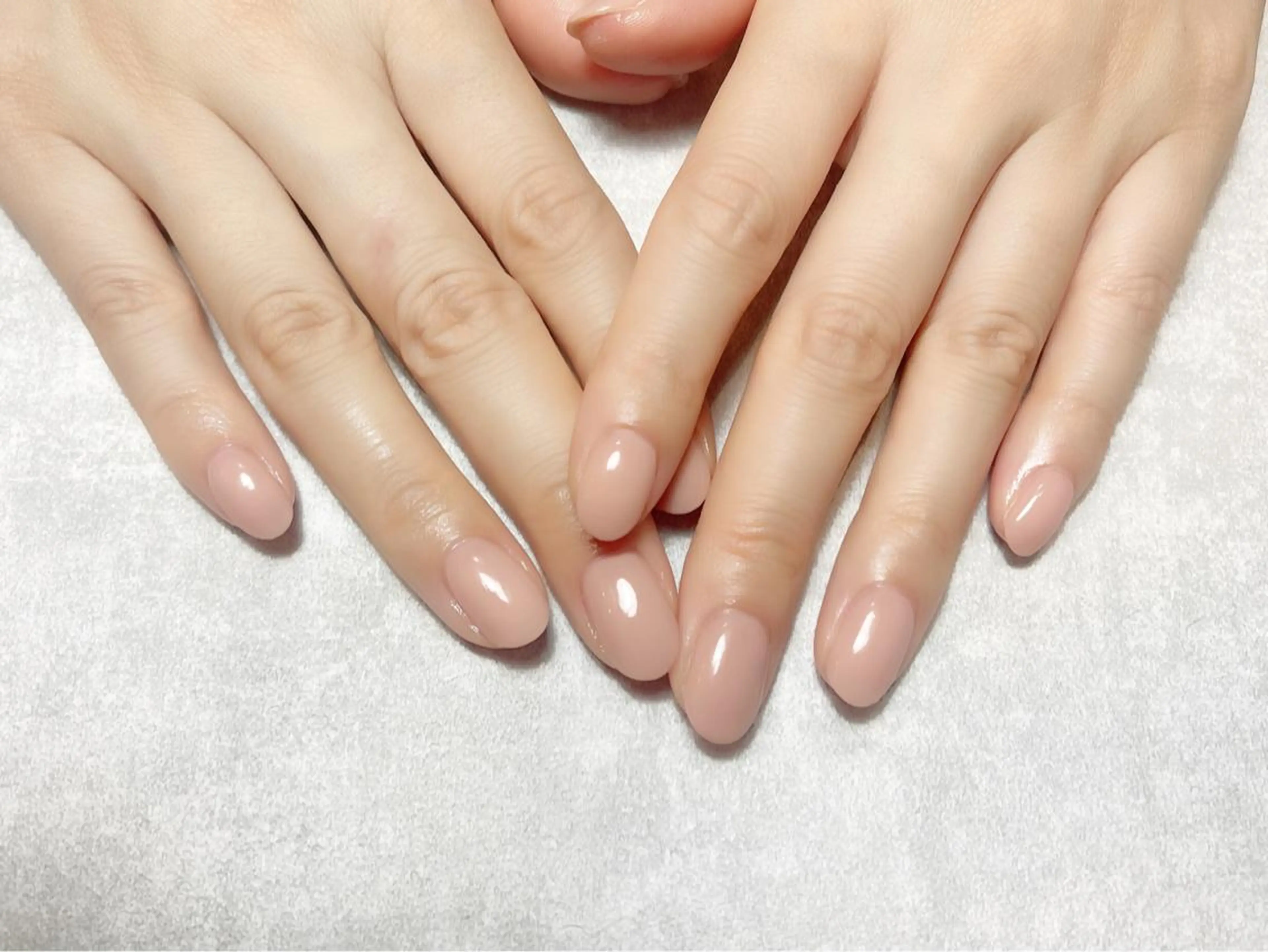 ネイル ジェルネイル ワンカラーネイル パラジェル ピンク ピンクベージュ irono .のネイルデザイン