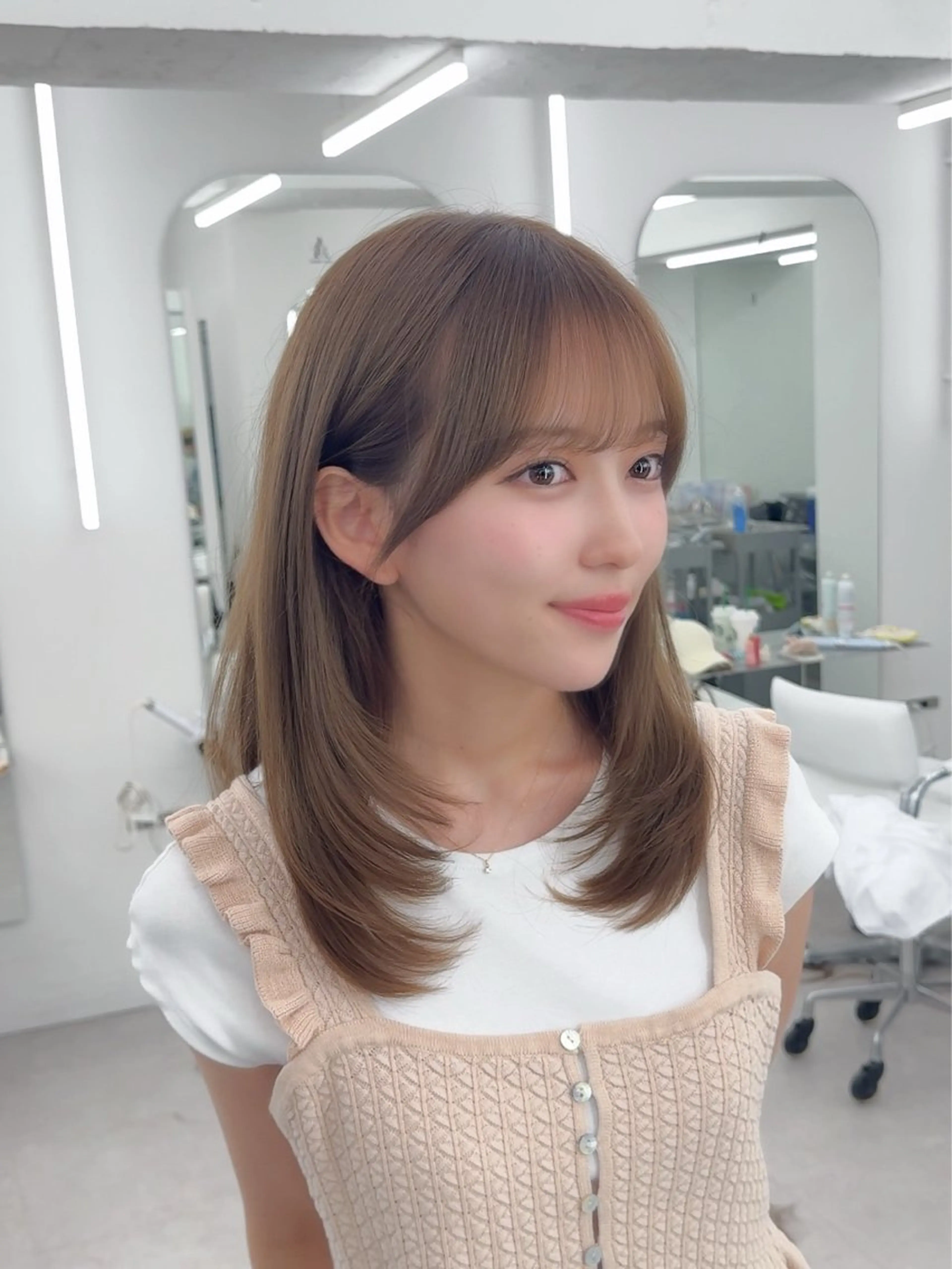 ミディアム カラー ヘアアレンジ 最小顔周り&レイヤー 特化/池袋/kokiのヘアスタイル