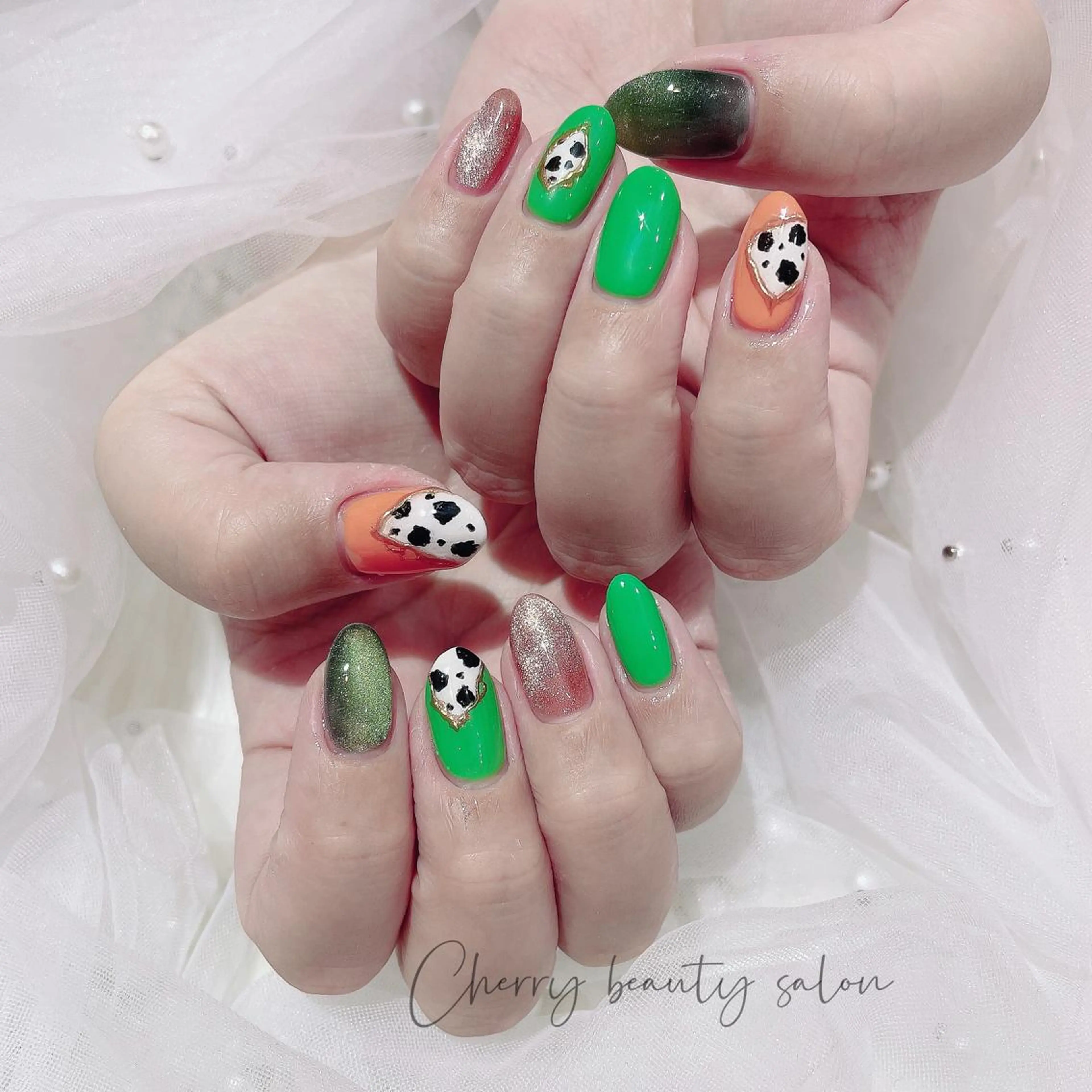 ネイル SAKURA 🍒のネイルデザイン