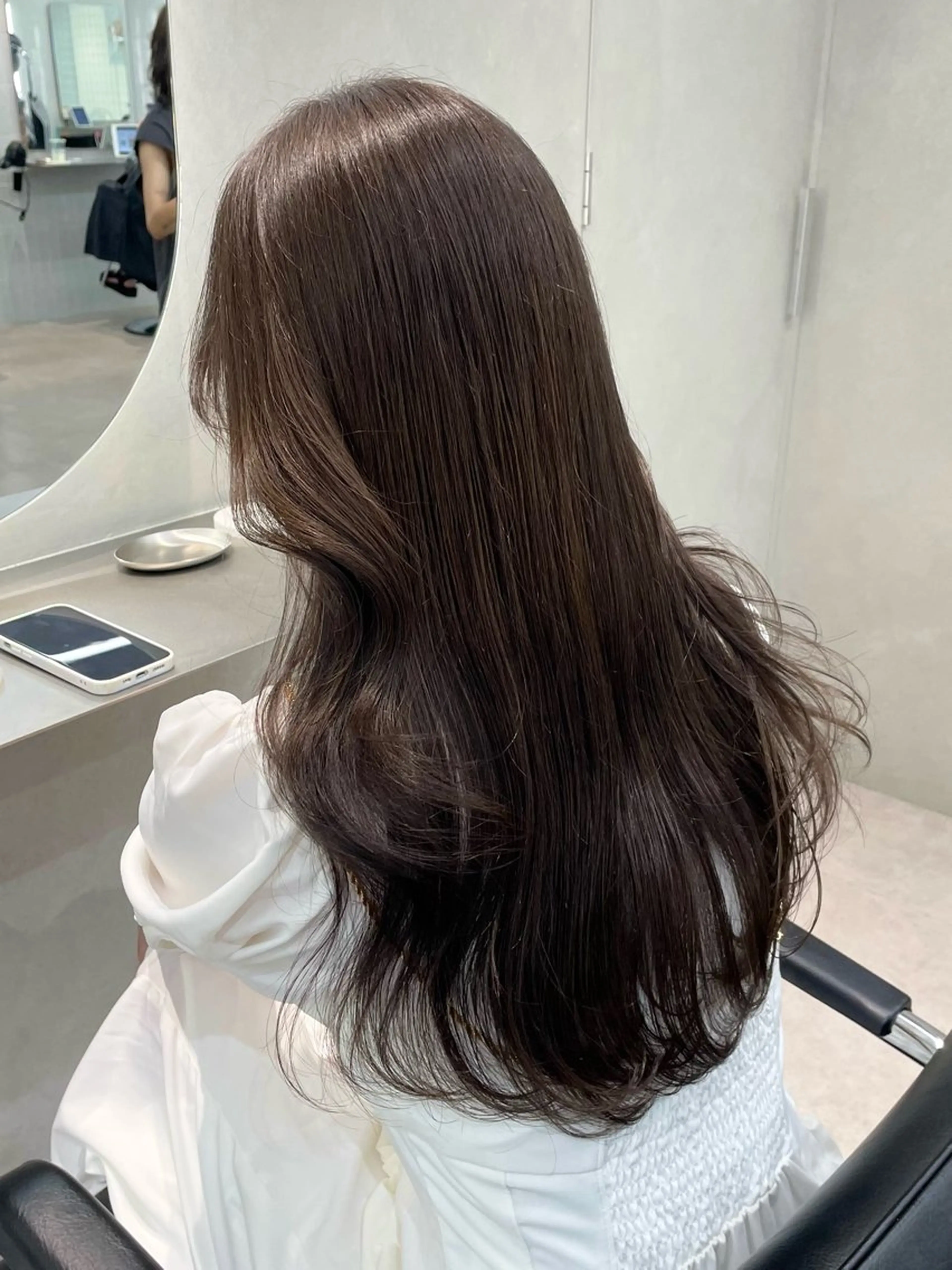 ロング カラー アッシュ アッシュブラウン ベージュカラー ブラウンカラー 透明感カラー ヘアカラー 表参道/透明感 グレージュ/ブラウンのヘアスタイル