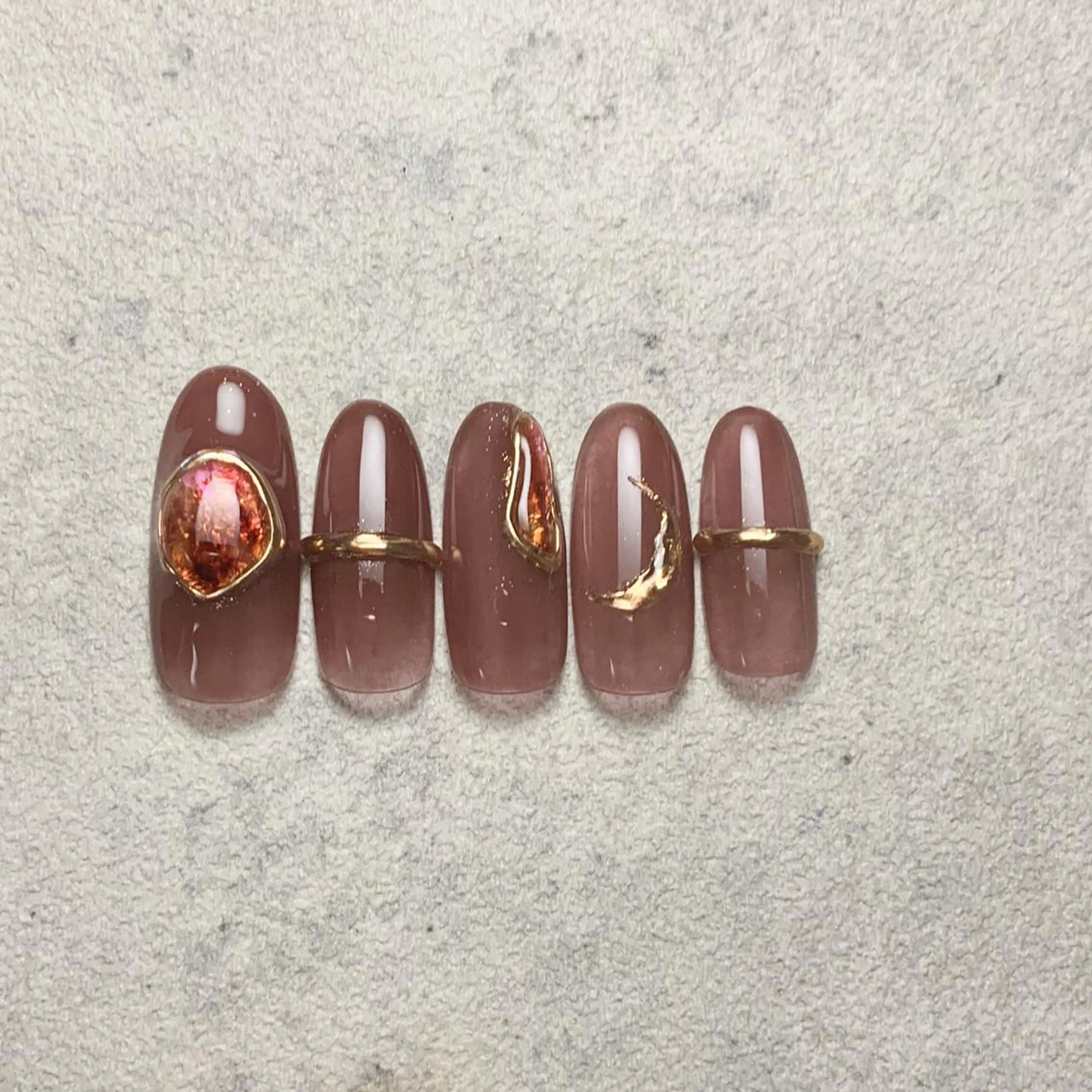 ネイル atelier　FIORITURA所属・FIORITURA aiのネイルデザイン