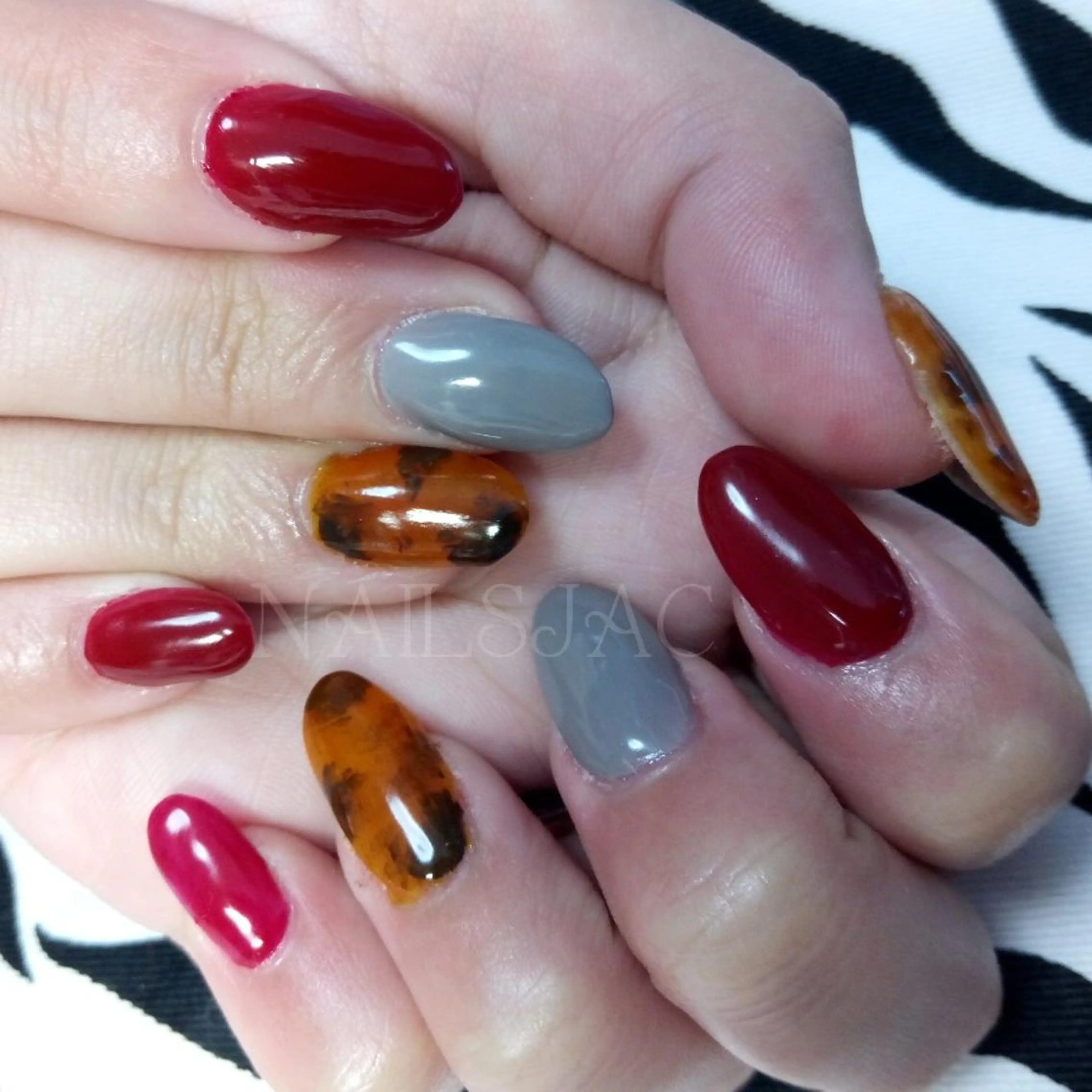 ネイル ハンドネイル 島屋 千奈美のネイルデザイン