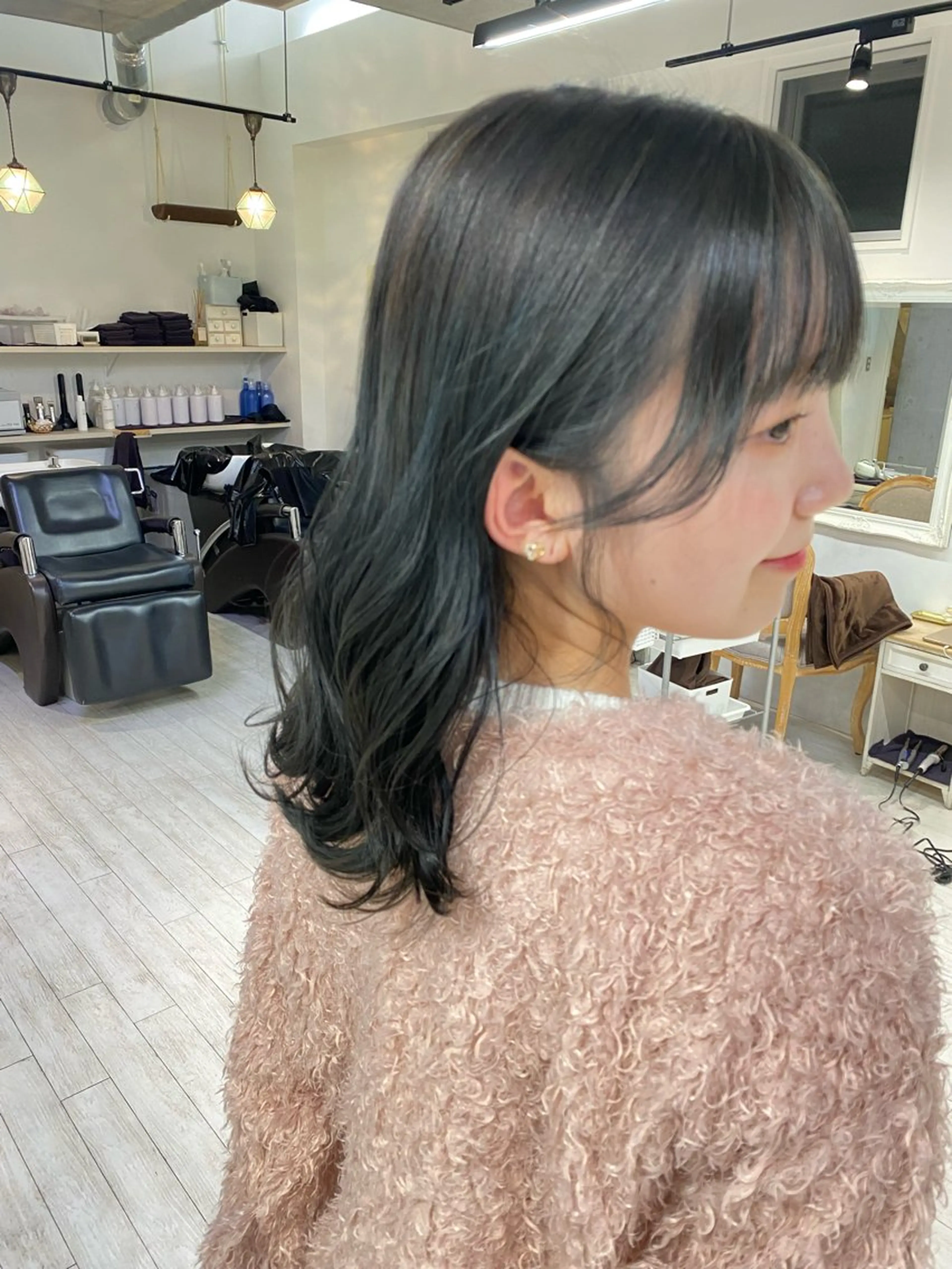 ミディアム カラー 🫧ブリーチなし 透明感カラーゆん🫧のヘアスタイル