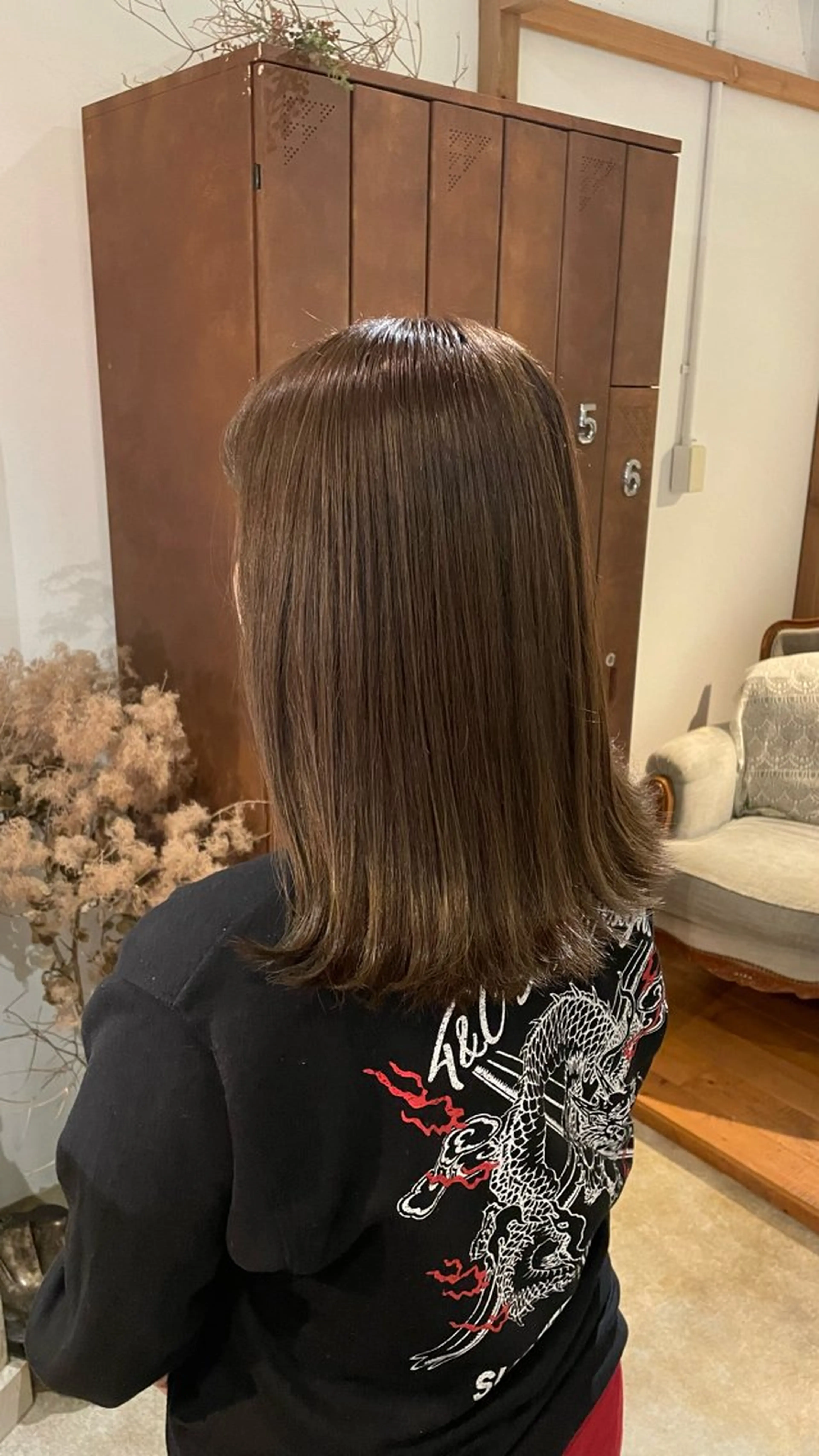 ミディアム カラー Milial所属・松下 穂乃香のヘアスタイル