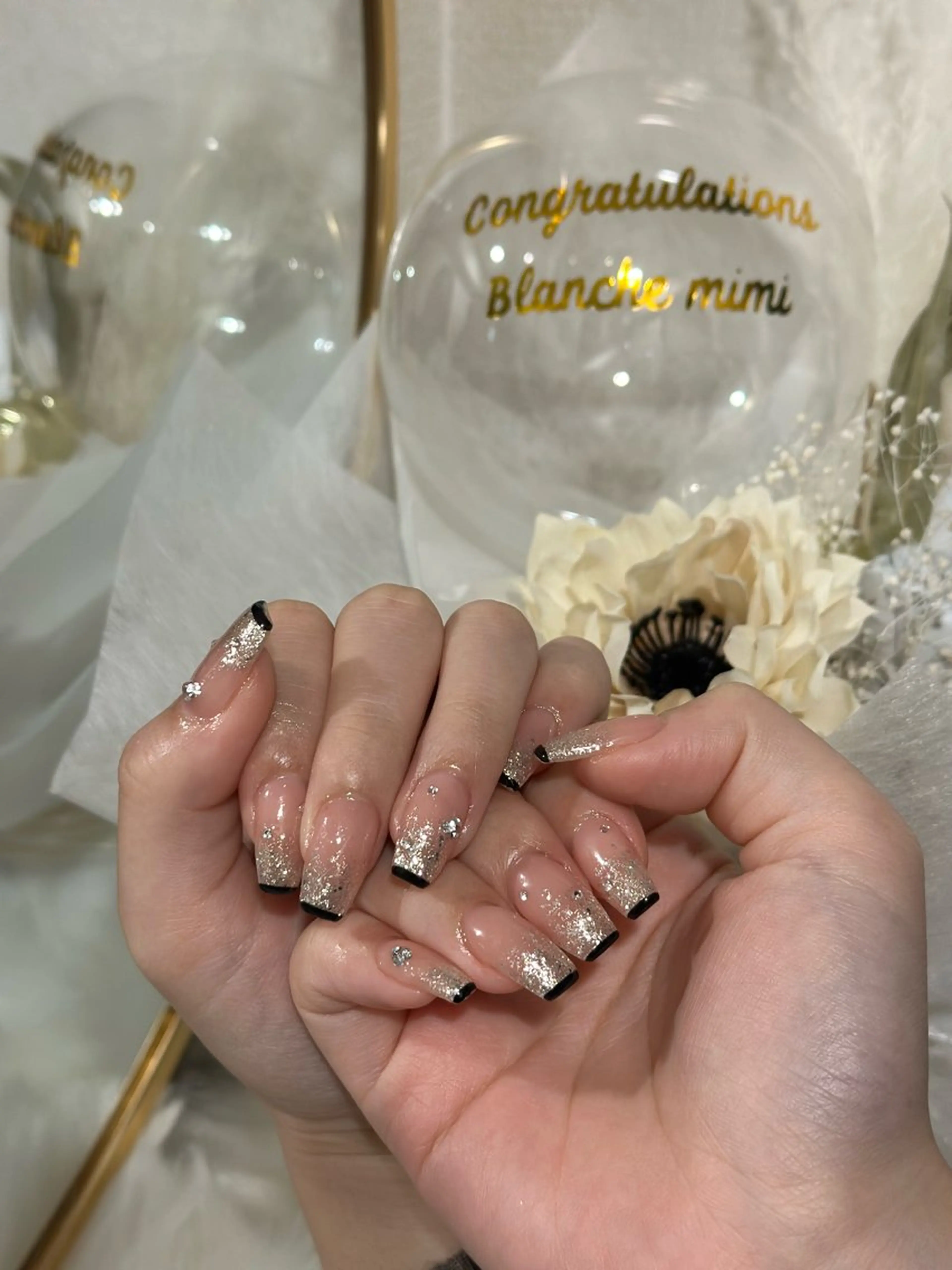 ネイル フレンチネイル ガーリー グラデーション キラキラネイル 韓国ネイル ハンドネイル Blanche　mimii所属・Blanche Ayaのネイルデザイン