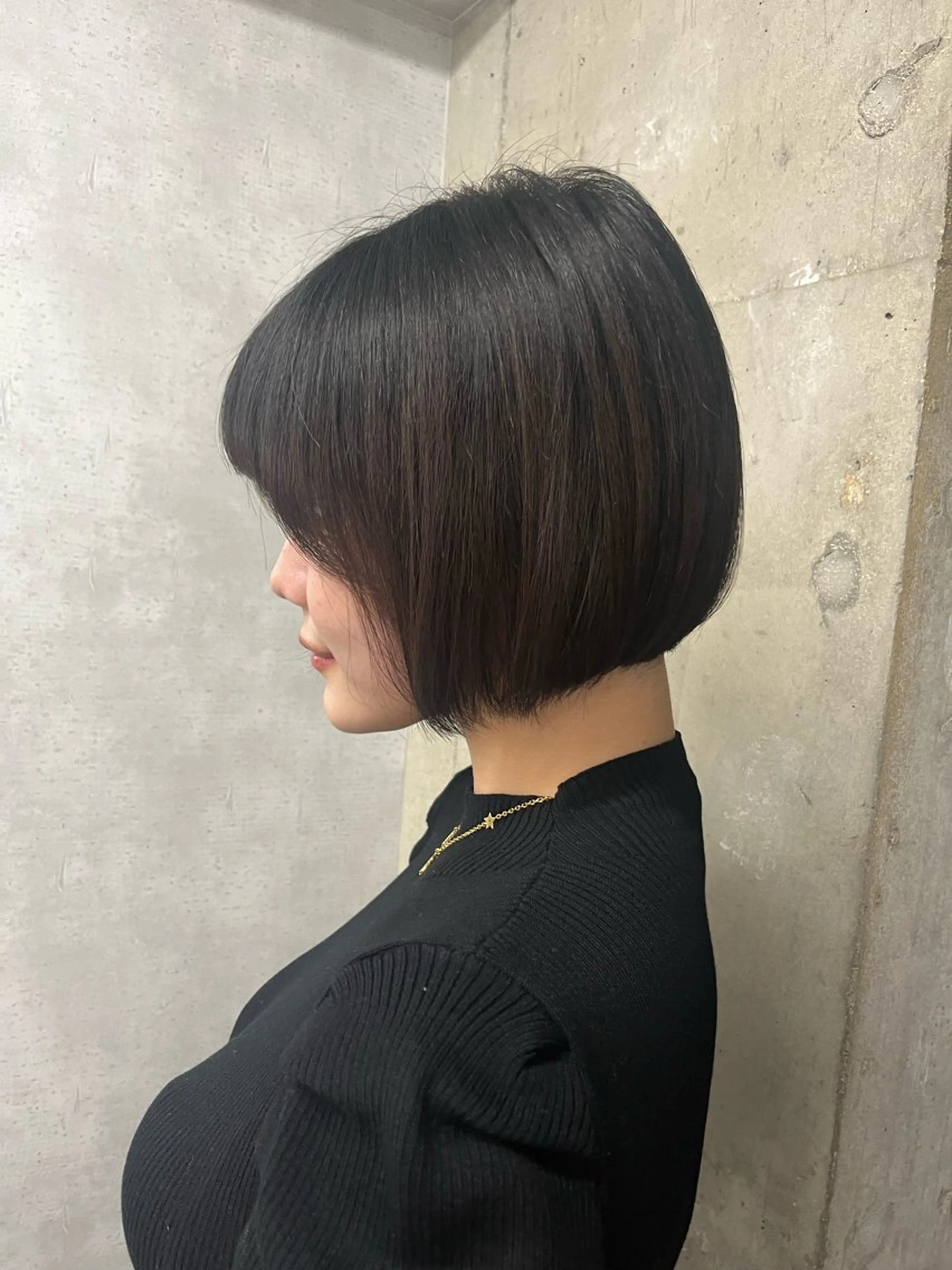 ミディアム ボブ anon Loemのヘアスタイル