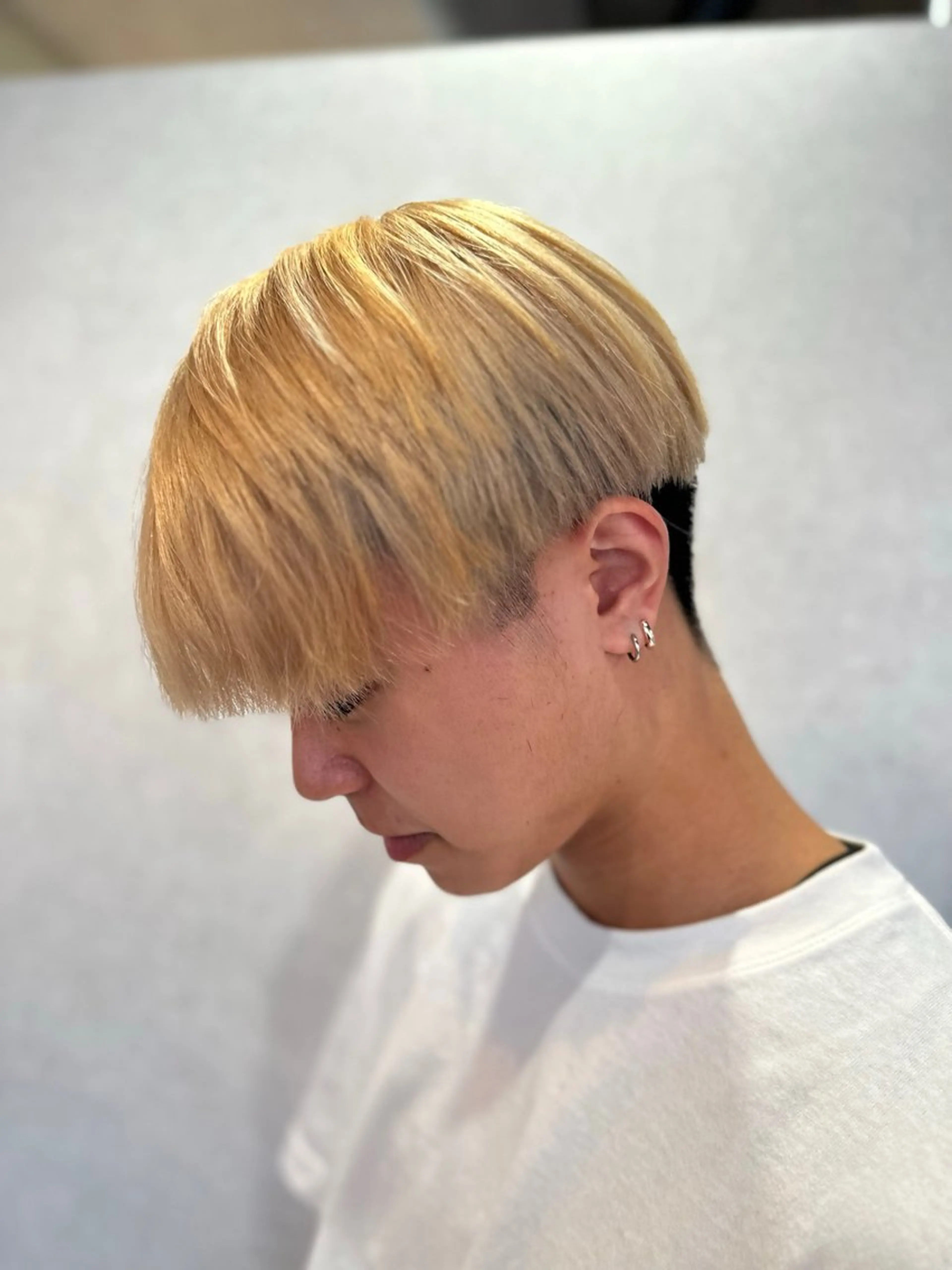 カラー メンズ メンズブリーチ ブリーチ ブロンド syuto/デザイン /ハイトーンのヘアスタイル