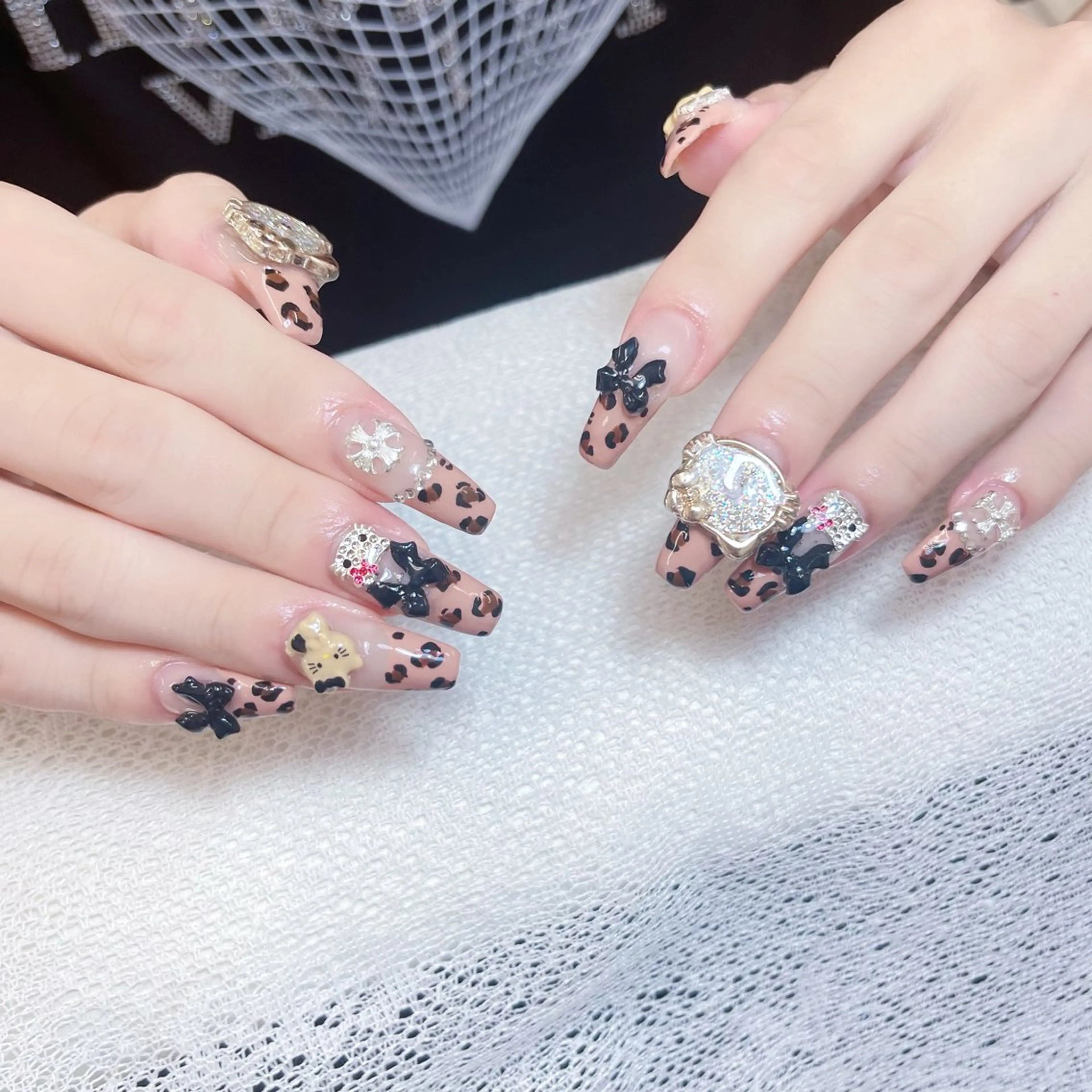 ネイル オーロラネイル クリアネイル フラッシュネイル ジェルネイル グラデーション ZUZU AMEE NAILのネイルデザイン