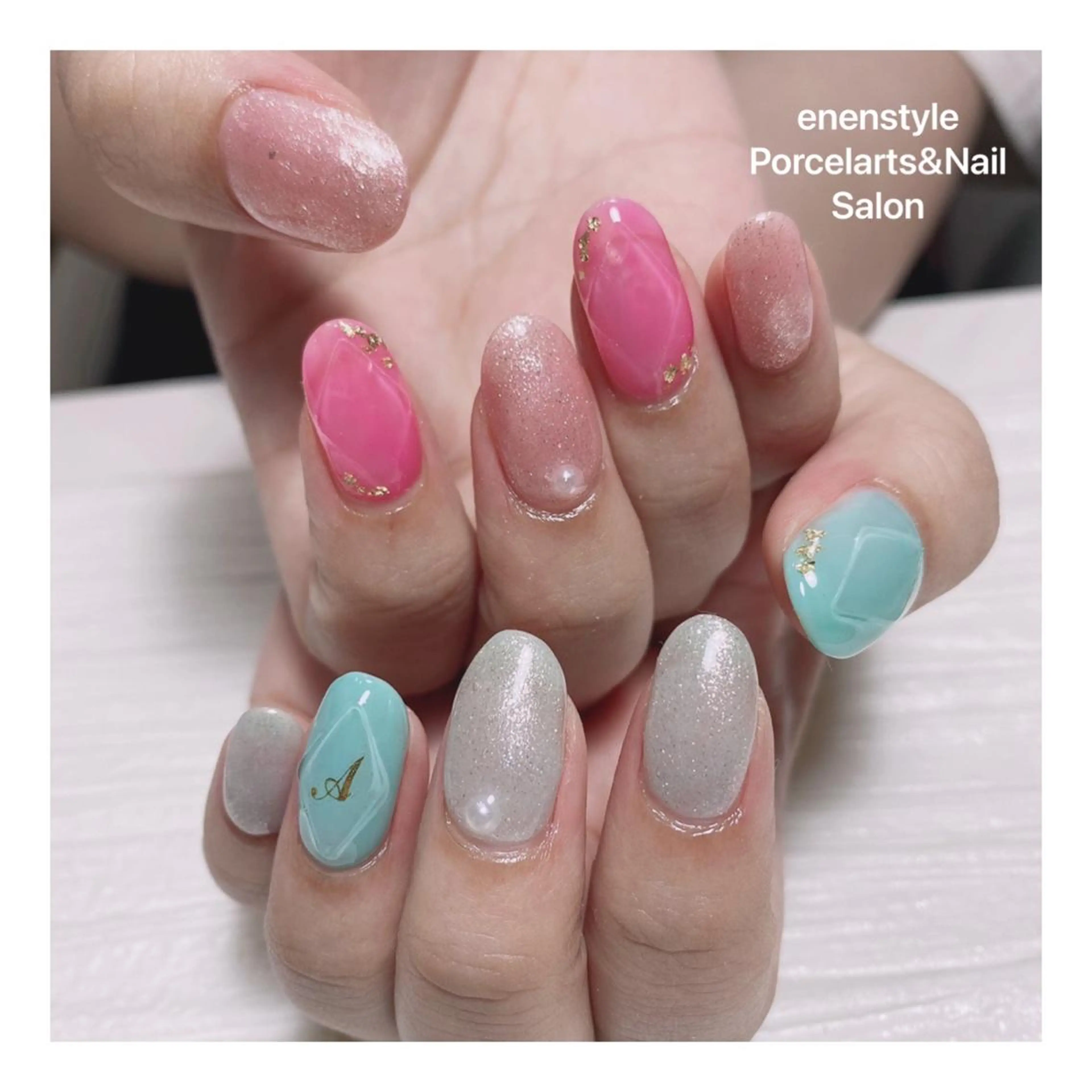 ミディアム ネイル ハンドネイル 👑enen style👑のネイルデザイン