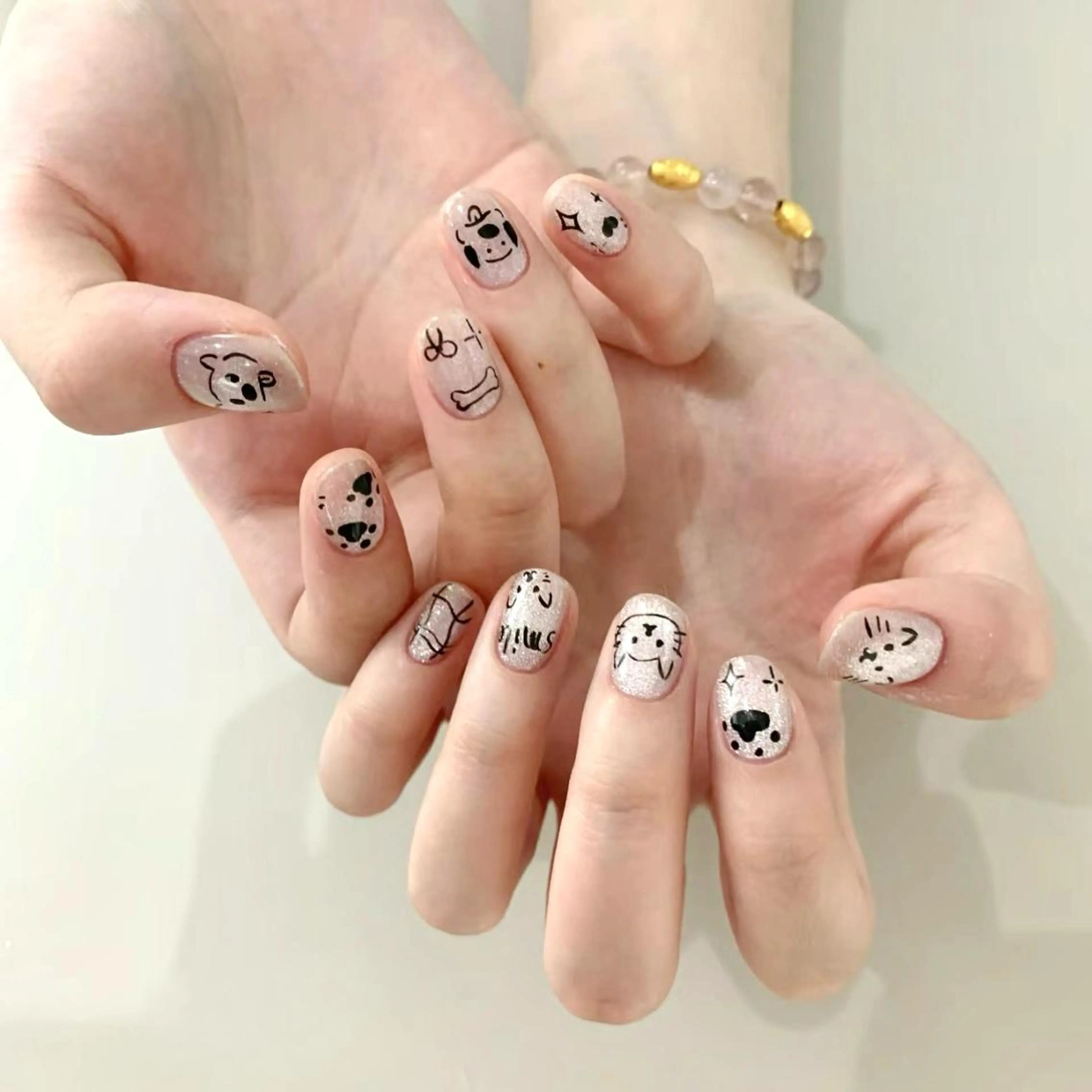 ネイル RAFFINE 月🦋🩵のネイルデザイン