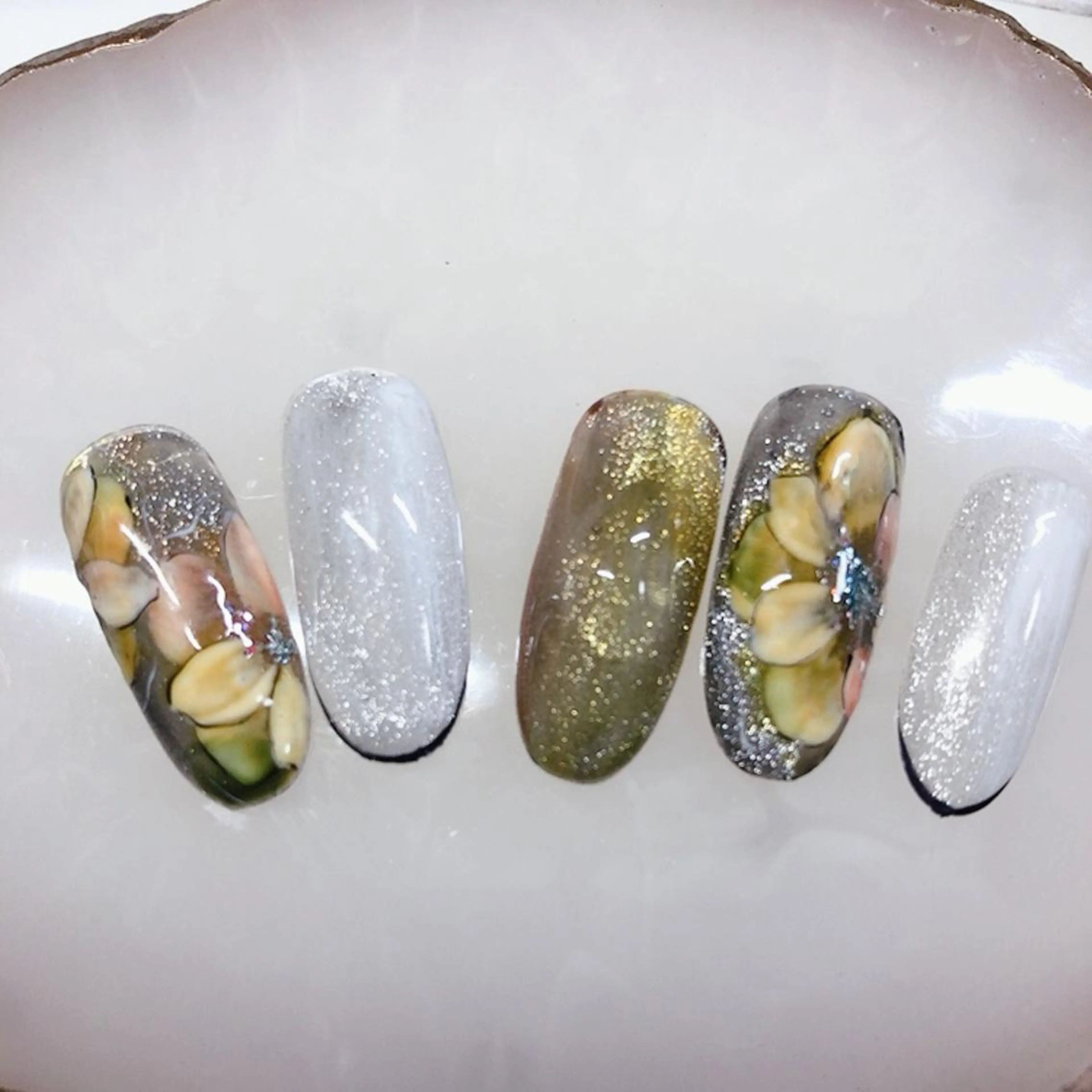 ネイル フラワーネイル 奥園 良恵のネイルデザイン