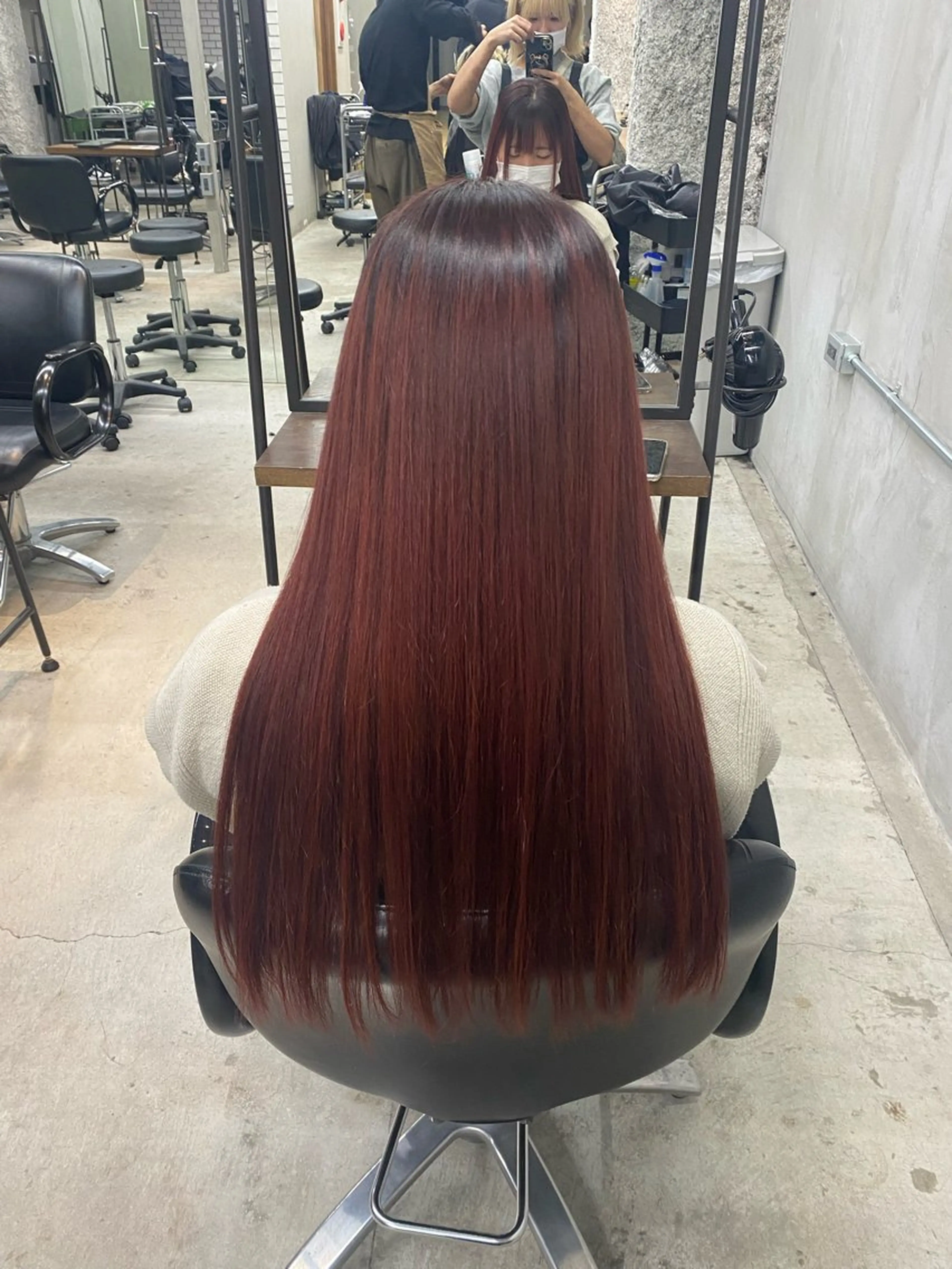 ロング カラー ブラウンカラー レッドカラー レッドブラウン 藤永 みくのヘアスタイル