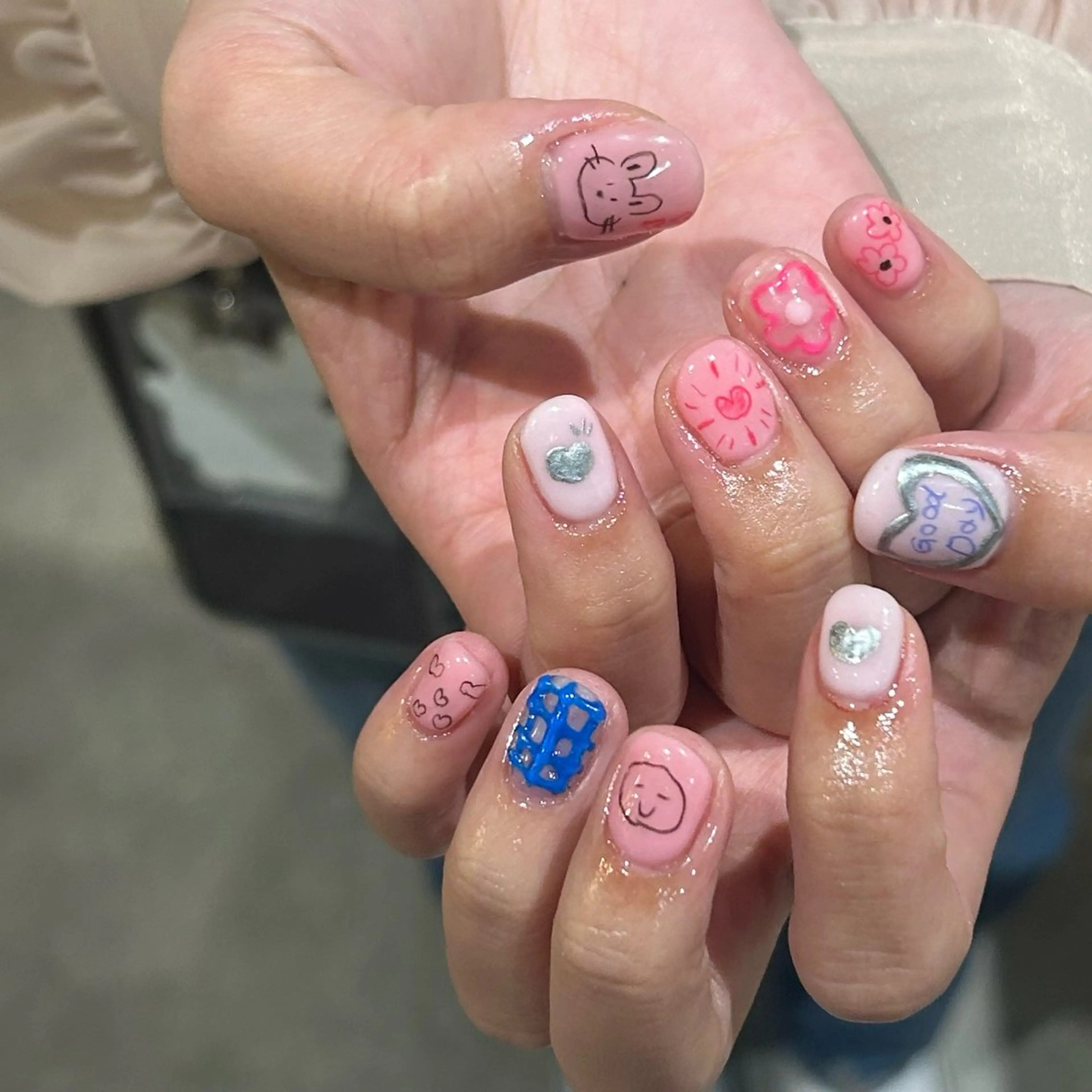 ネイル ハンドネイル ハンドケア 個性派ネイル シノのネイルデザイン