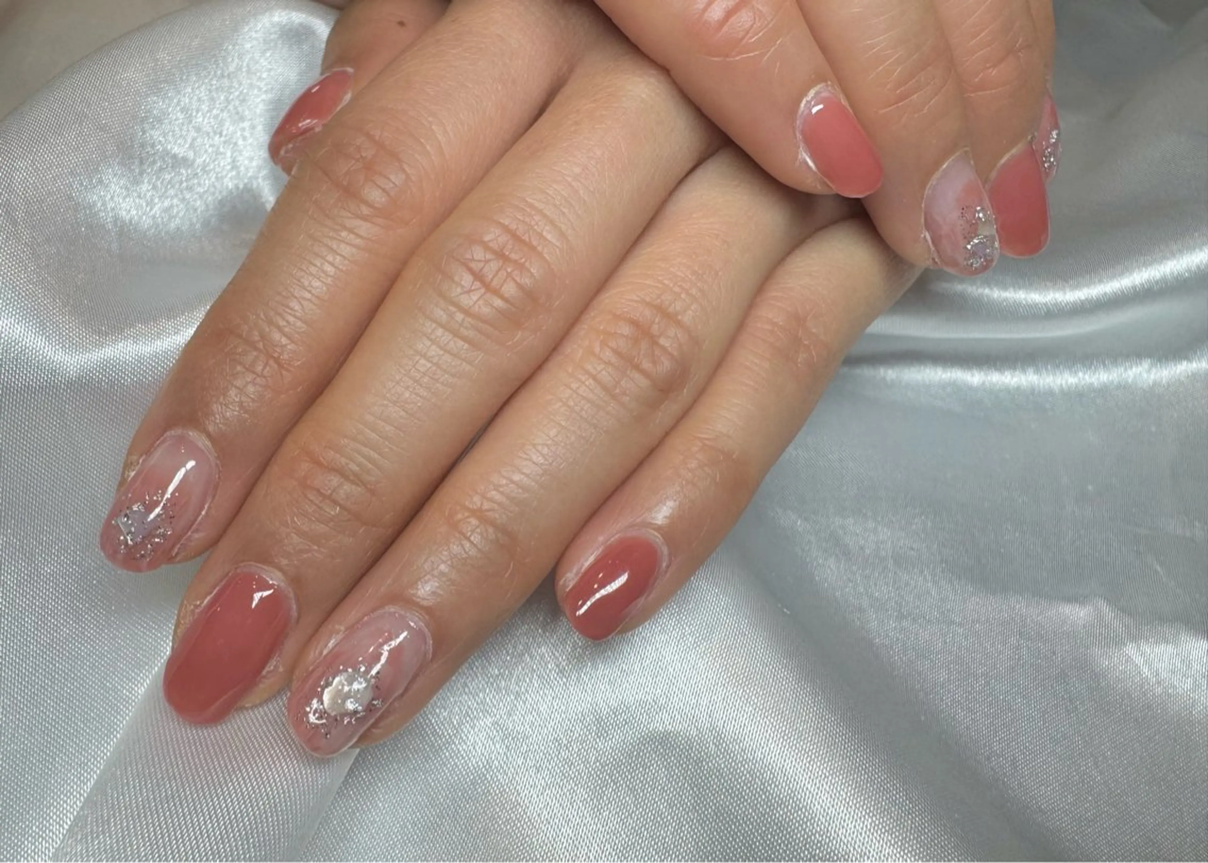 ネイル ピンク 春ネイル ハンドネイル プライベートサロン LUANAのエステ・リラクイメージ