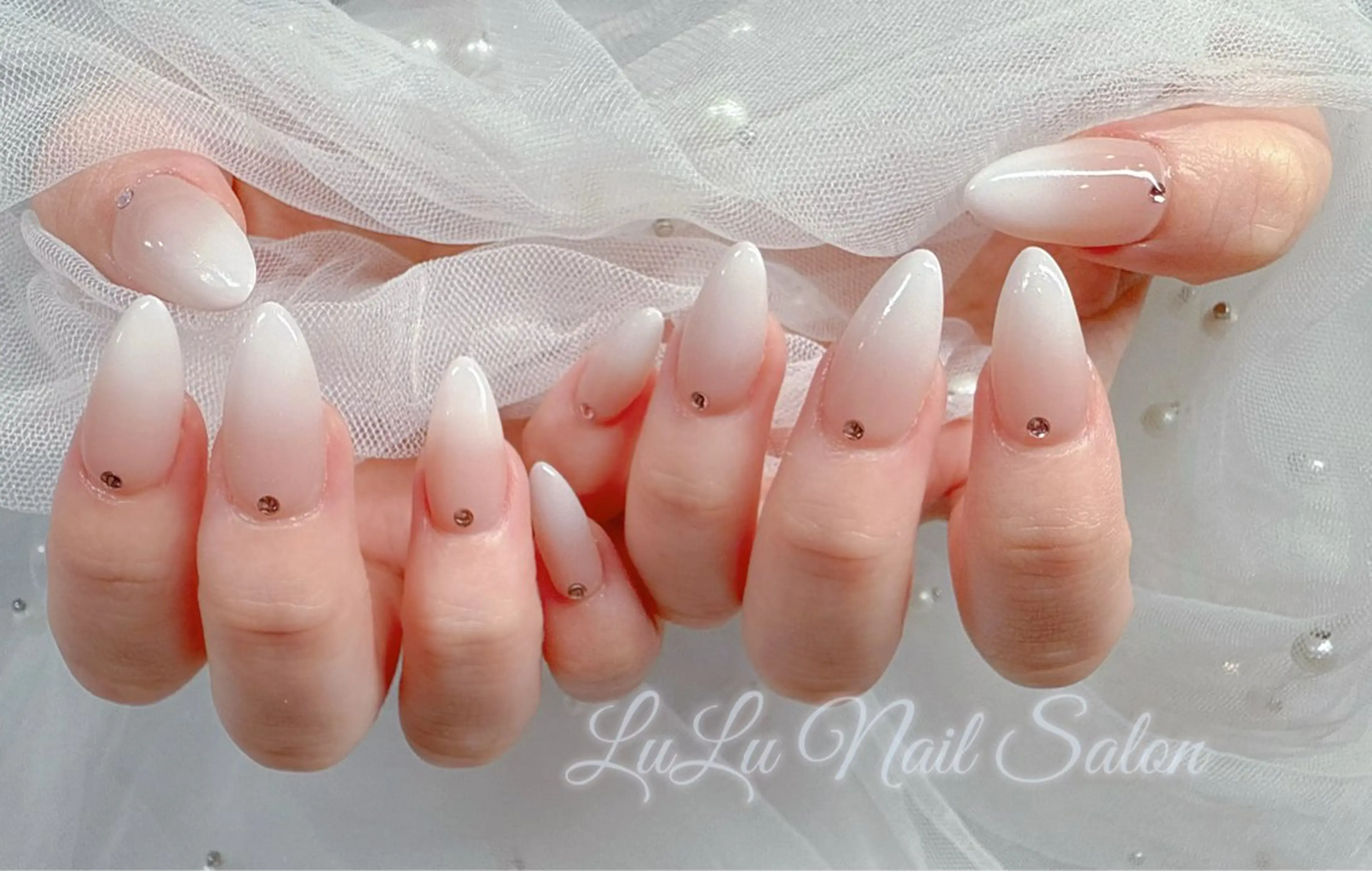 ネイル ハンドネイル LULU Nail  Salon 新宿所属・LU LU NailSalonのネイルデザイン