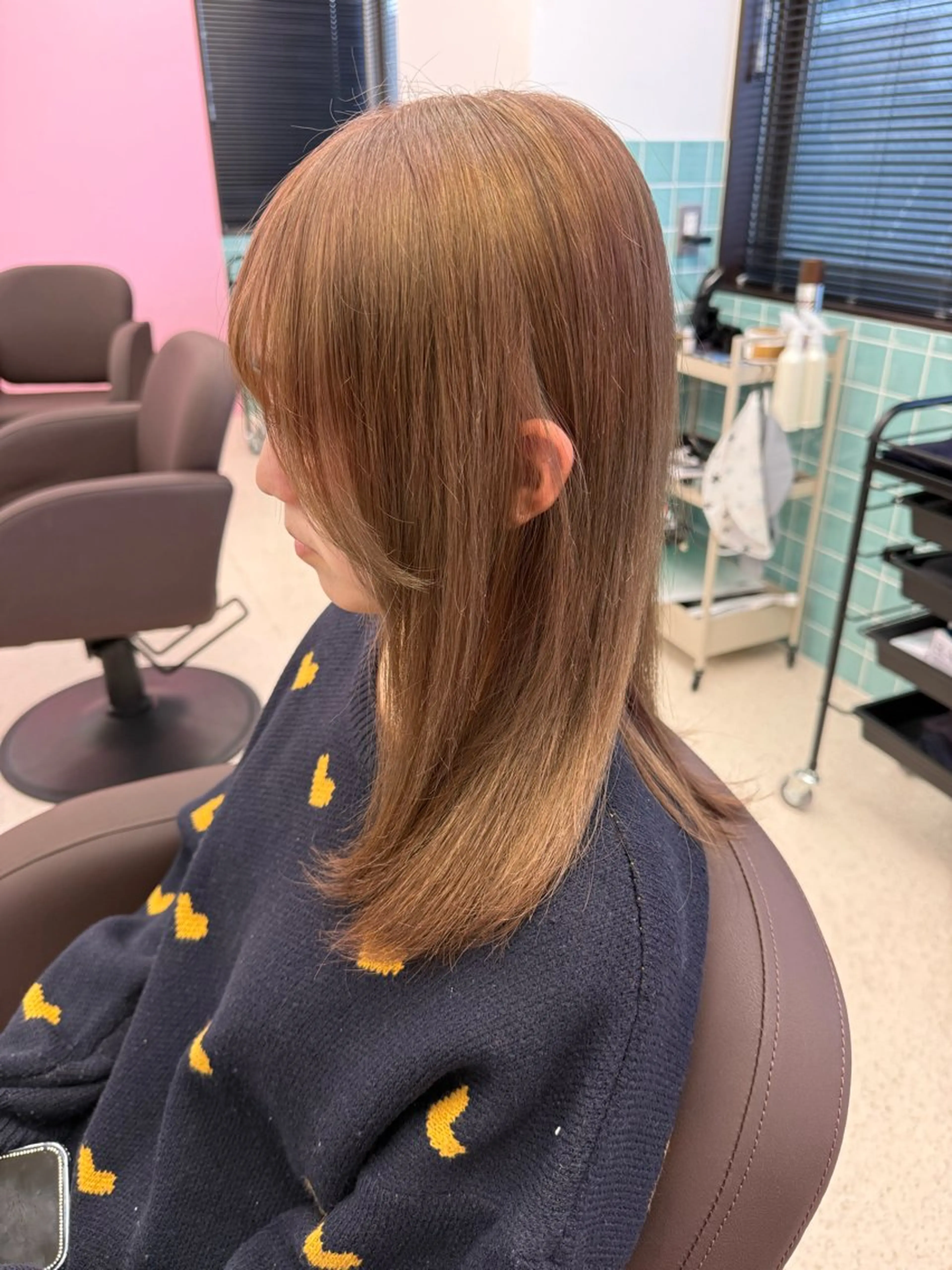 ロング カラー ベージュカラー ブリーチ カット ヘアカラー REN /名駅のヘアスタイル