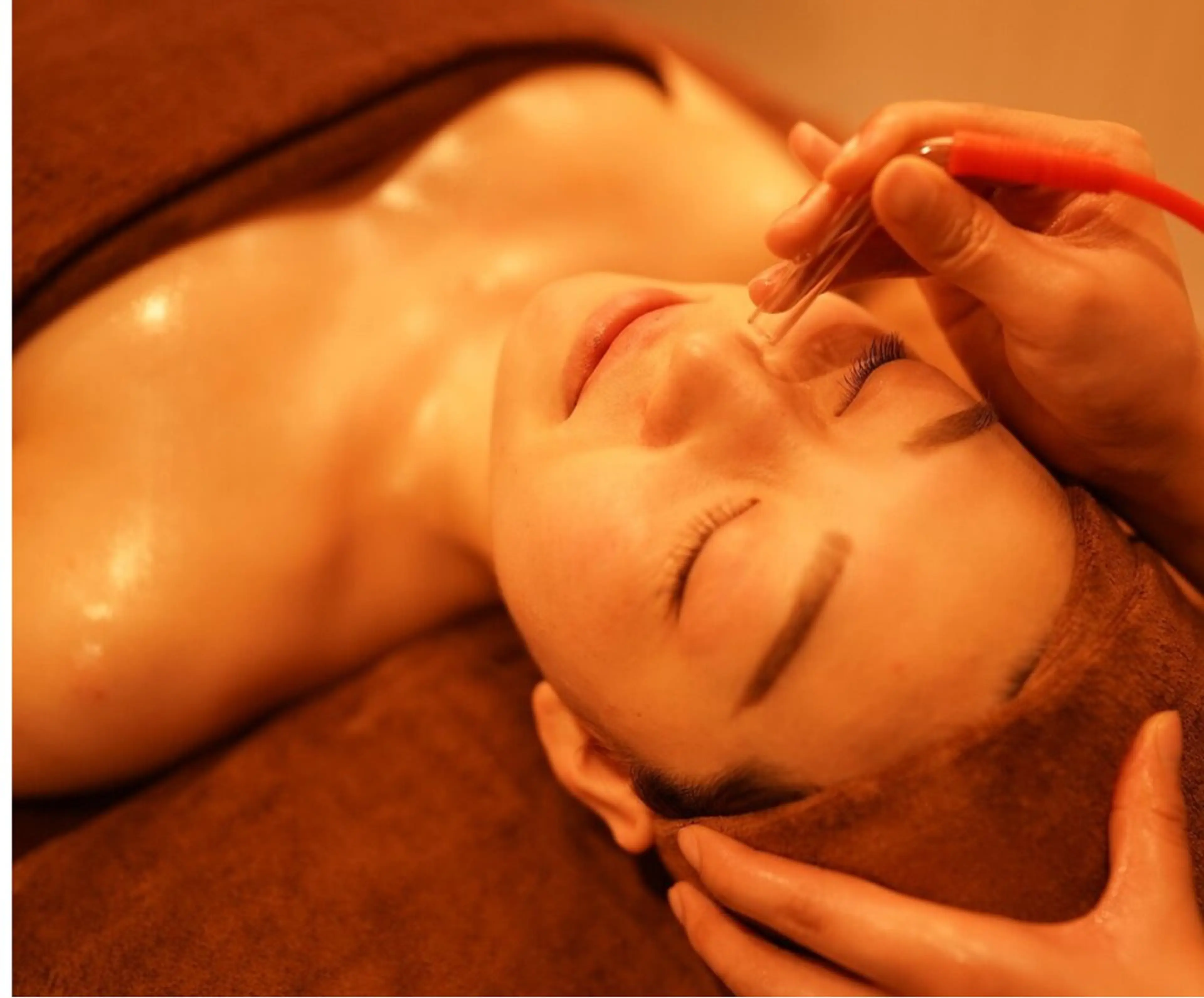 【毛穴の黒ずみにオススメ】毛穴の大洗浄フェイシャル60分6000円の写真