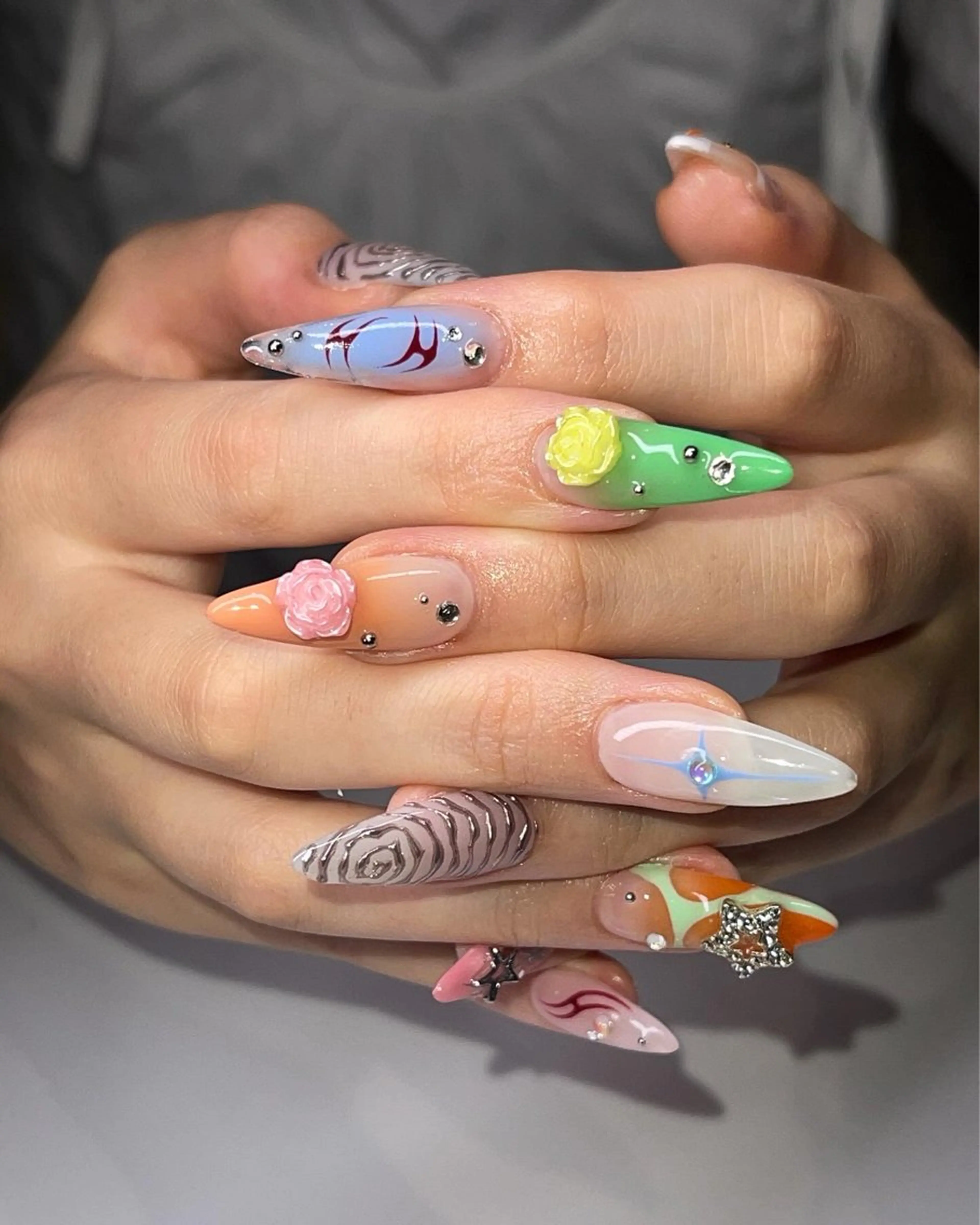 《オフ有り》リニューアルオープン価格💋アートし放題+長さだし10本⚜️持込🆗150分［y2k/海外ネイル/韓国］の写真