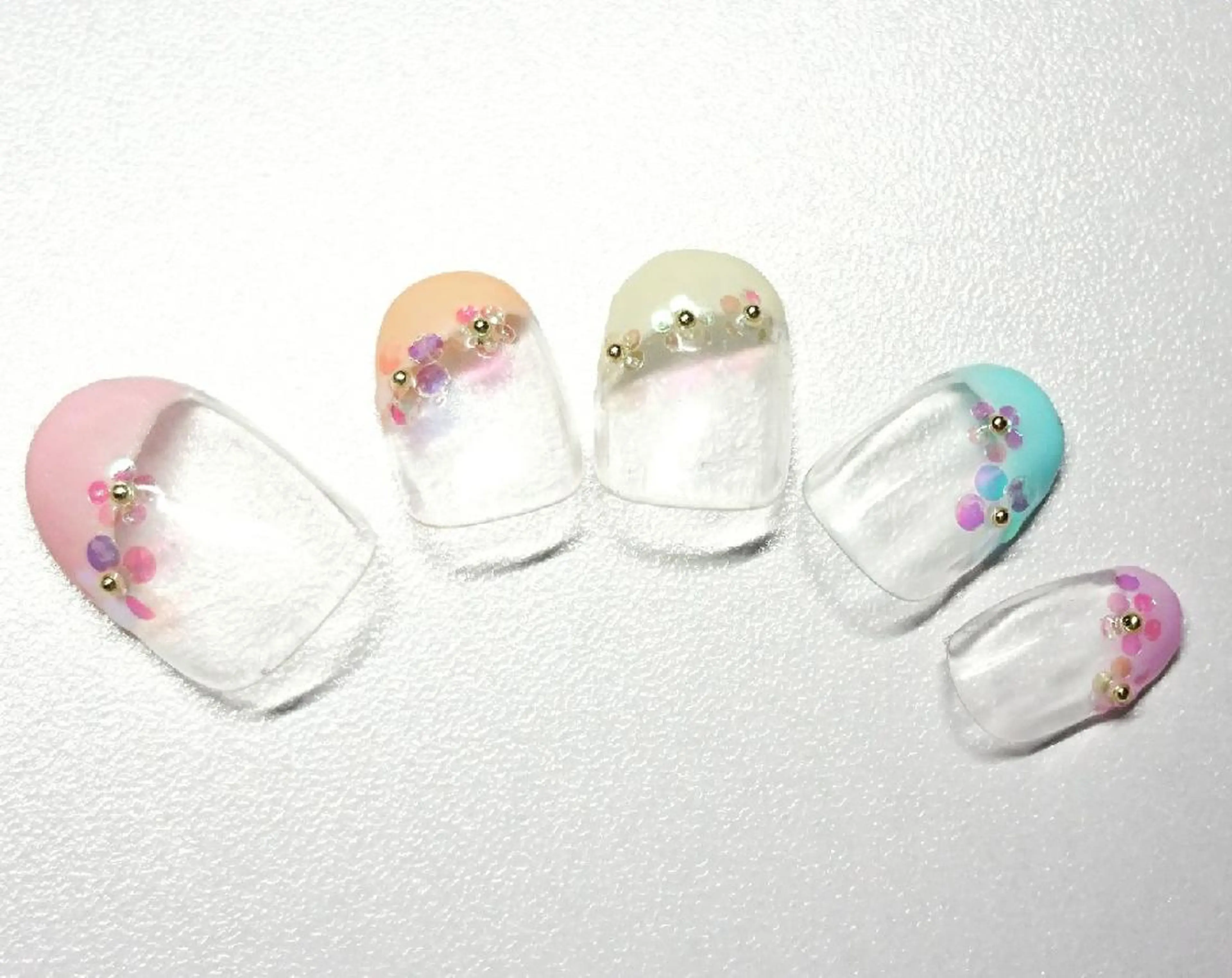 ネイル ジェルネイル ホログラムネイル 春ネイル KANON所属・☆ KANON☆のネイルデザイン