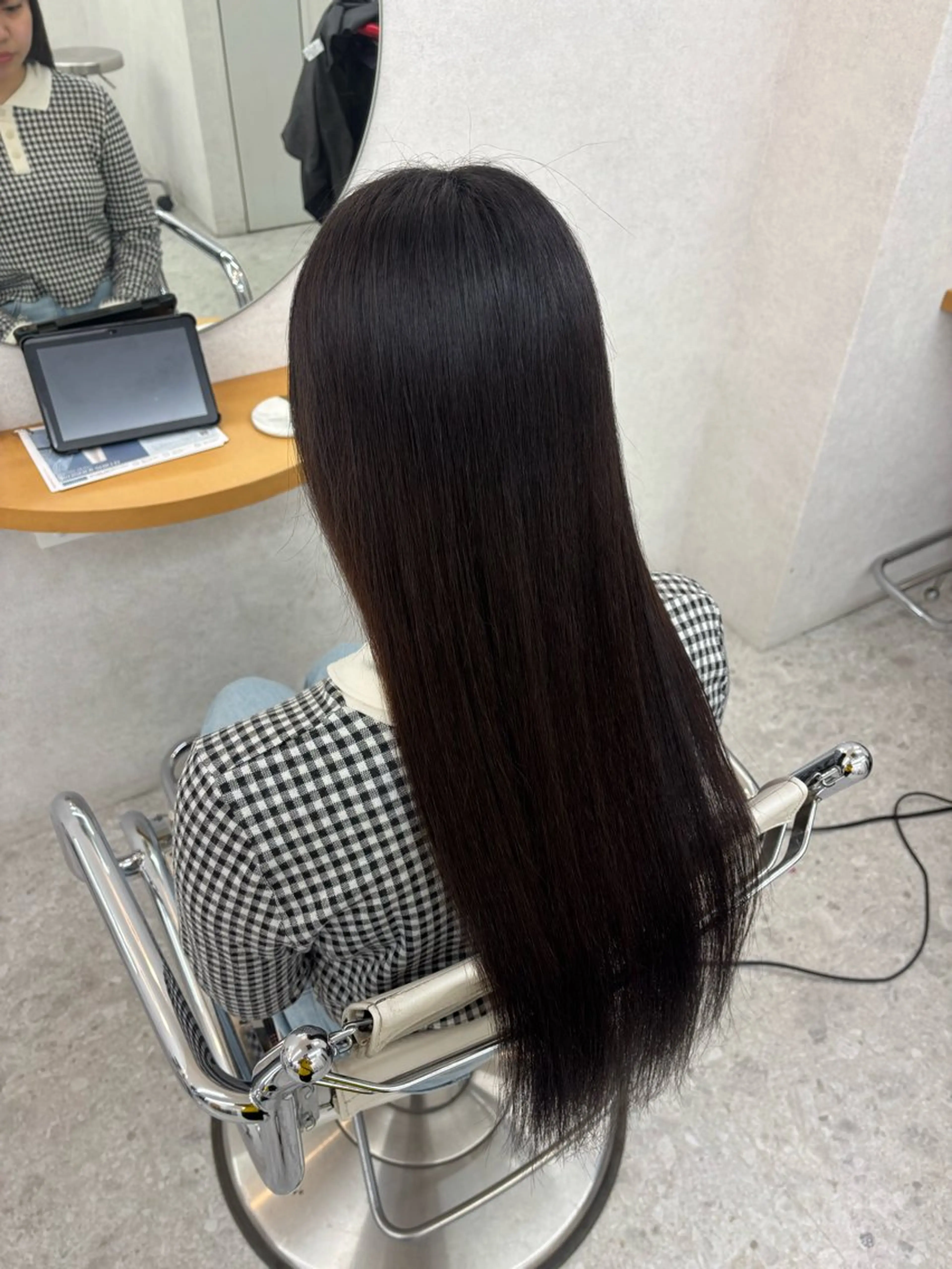 ロング 縮毛矯正 リン🔔ボブ cut ベージュカラー🤎のヘアスタイル