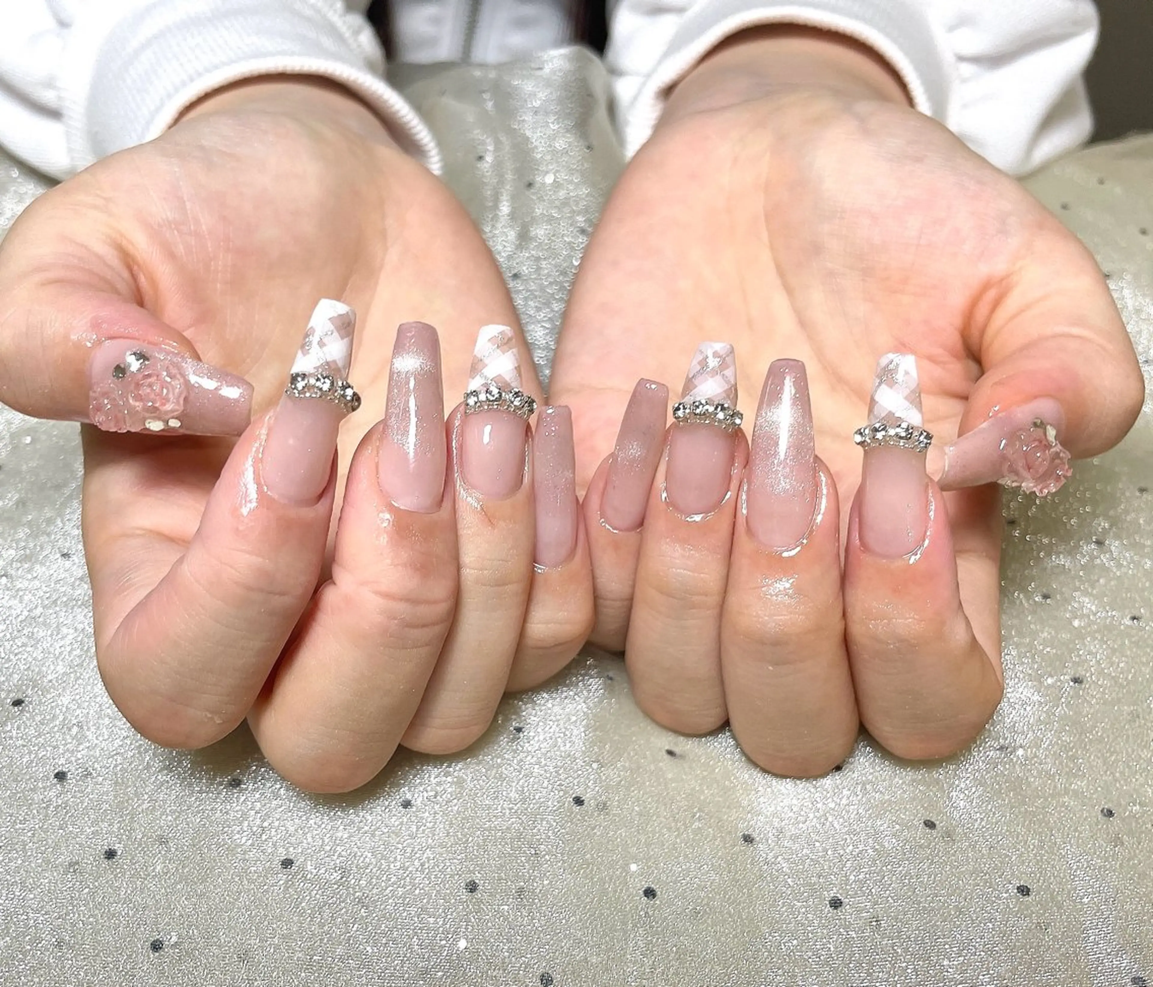 ネイル ハンドネイル ハンドケア モナ& あきのネイルデザイン